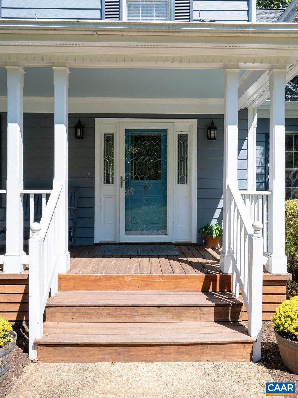 LAKE REYNOVIA - Residential