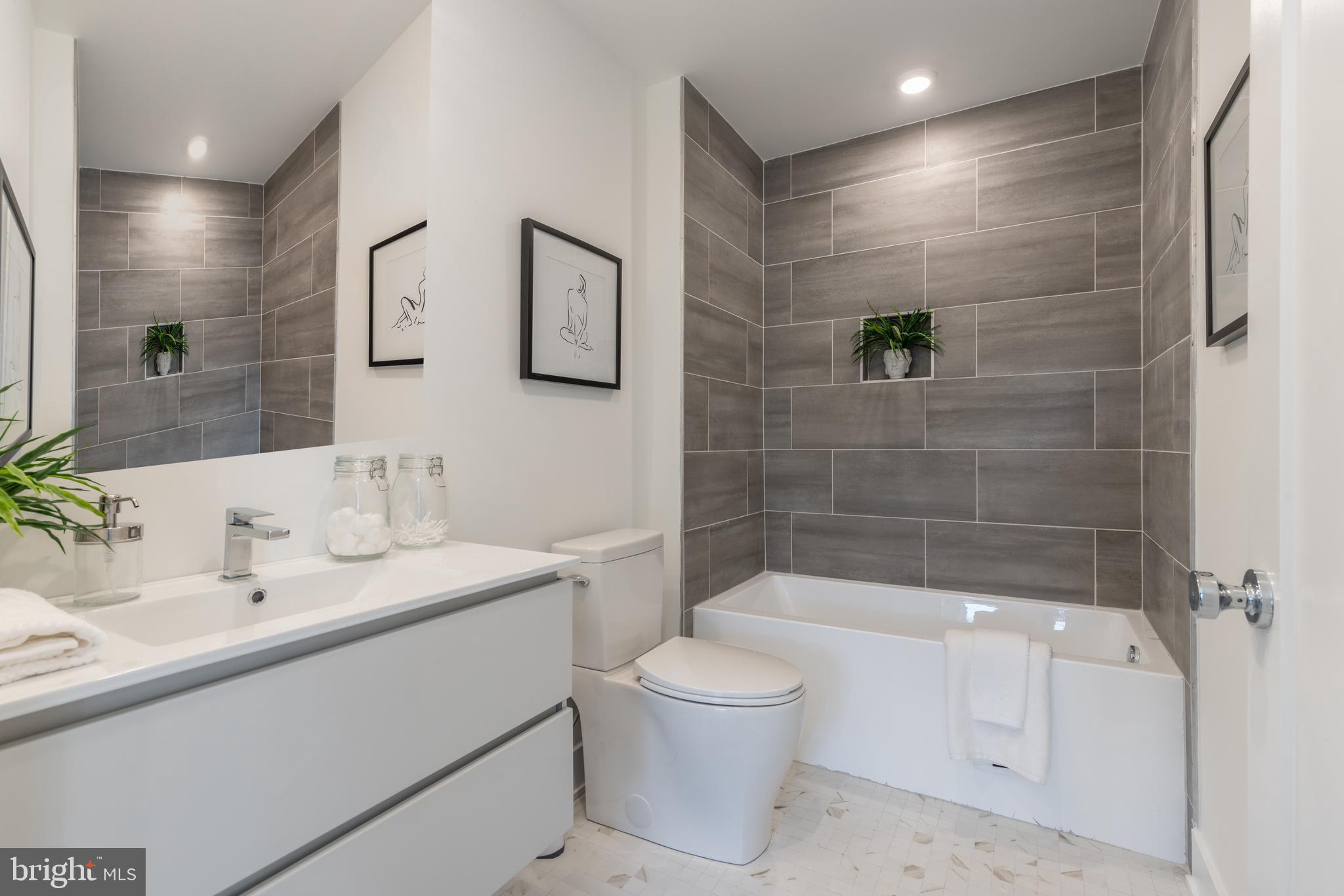 GERMANTOWN - Residential Lease