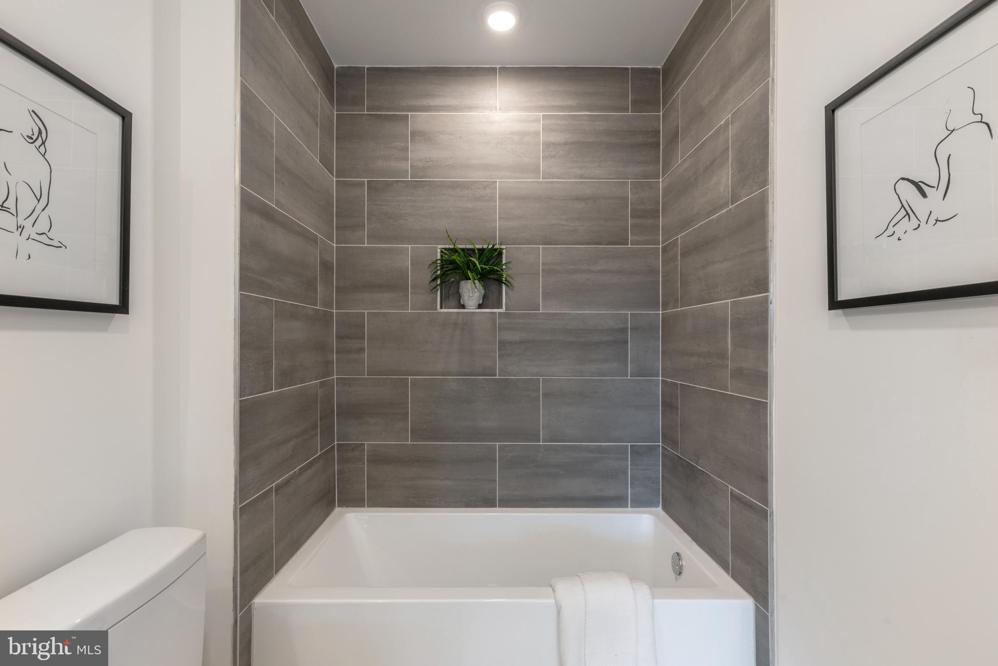 GERMANTOWN - Residential Lease