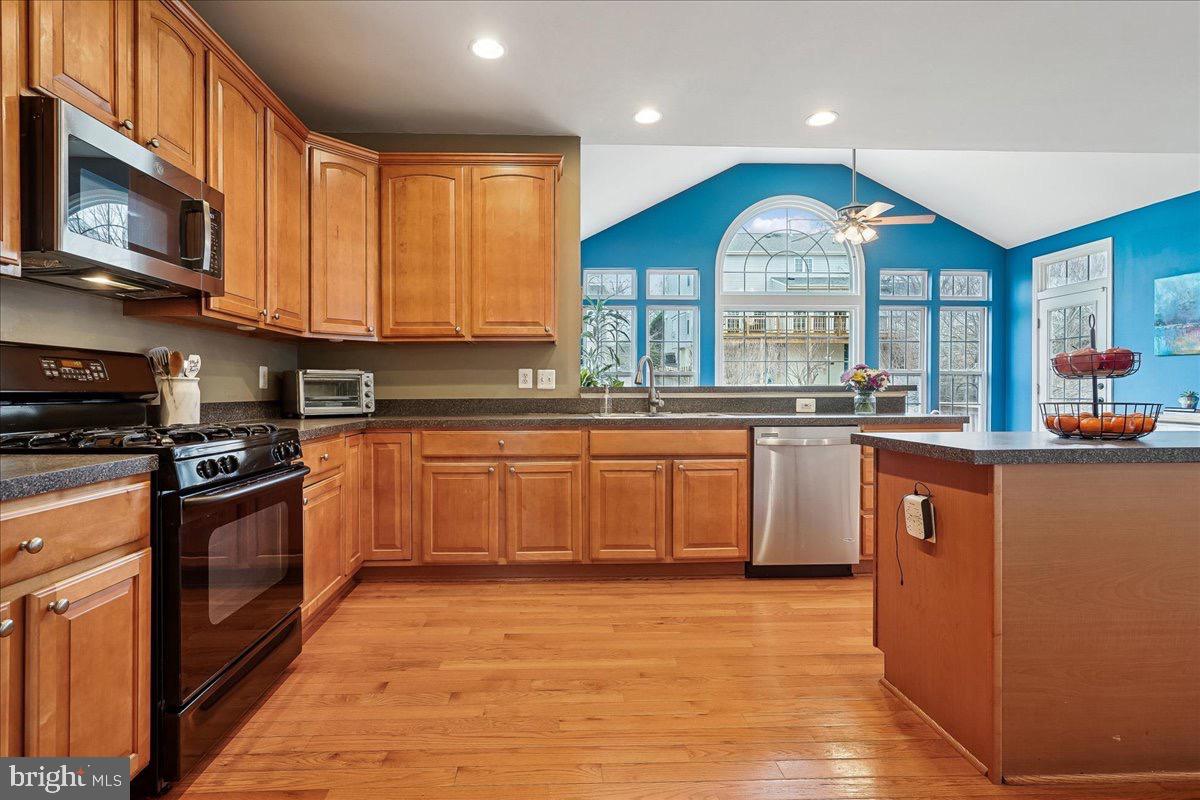 TARTAN HILLS VILLAGE - Residential