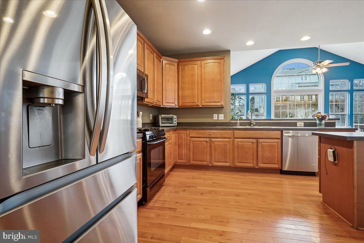 TARTAN HILLS VILLAGE - Residential