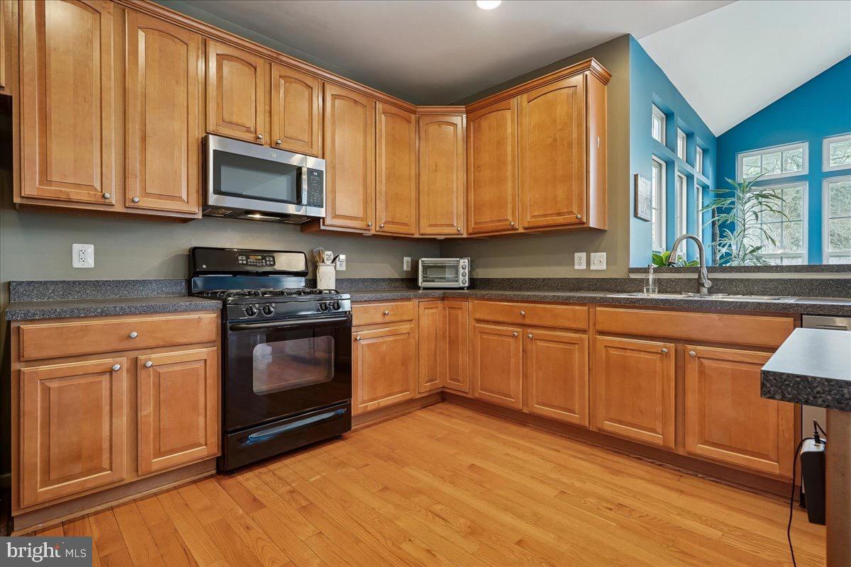 TARTAN HILLS VILLAGE - Residential