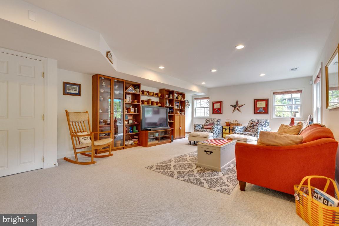 POHICK ESTATES - Residential