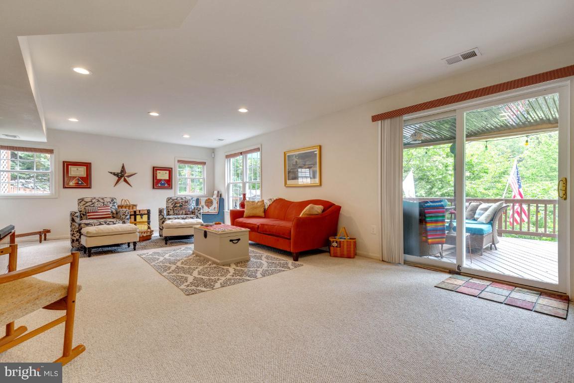 POHICK ESTATES - Residential