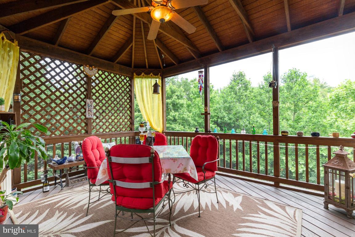 POHICK ESTATES - Residential