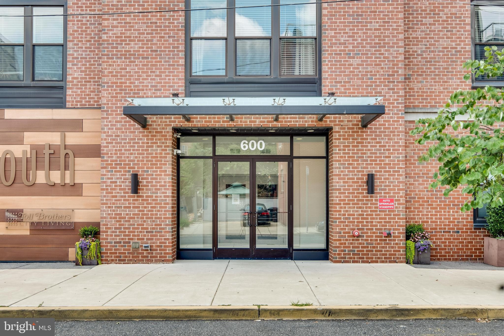 2400 SOUTH - Residential