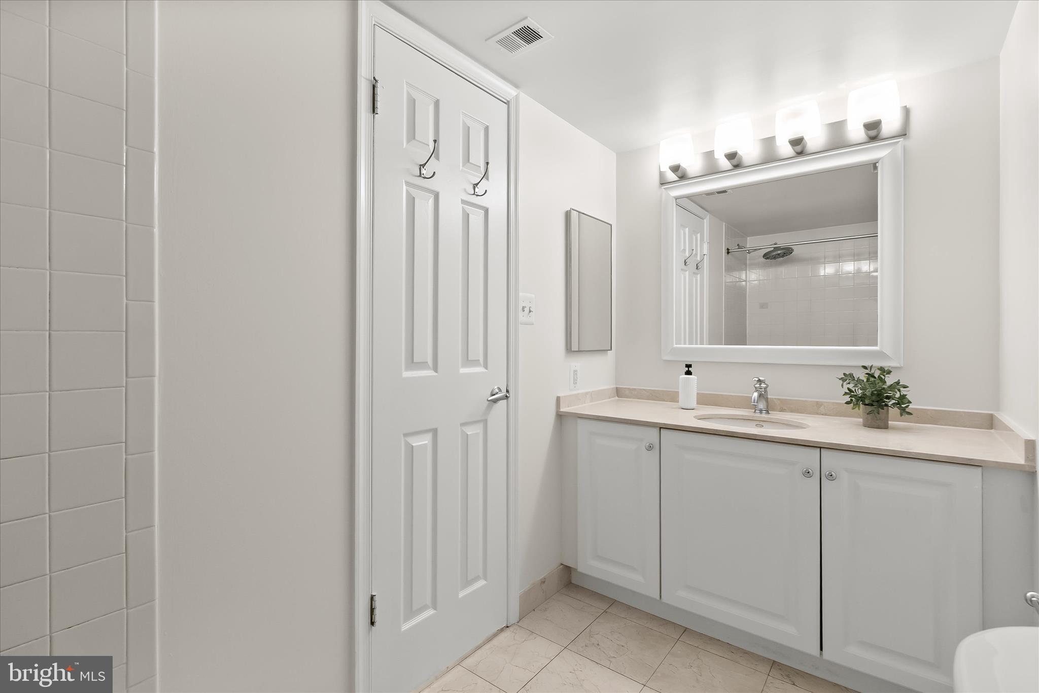 GROSVENOR PARK - Residential