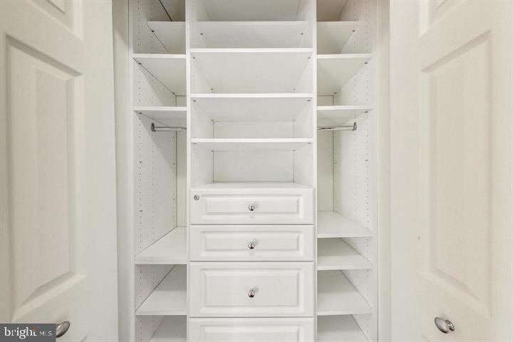 GROSVENOR PARK - Residential