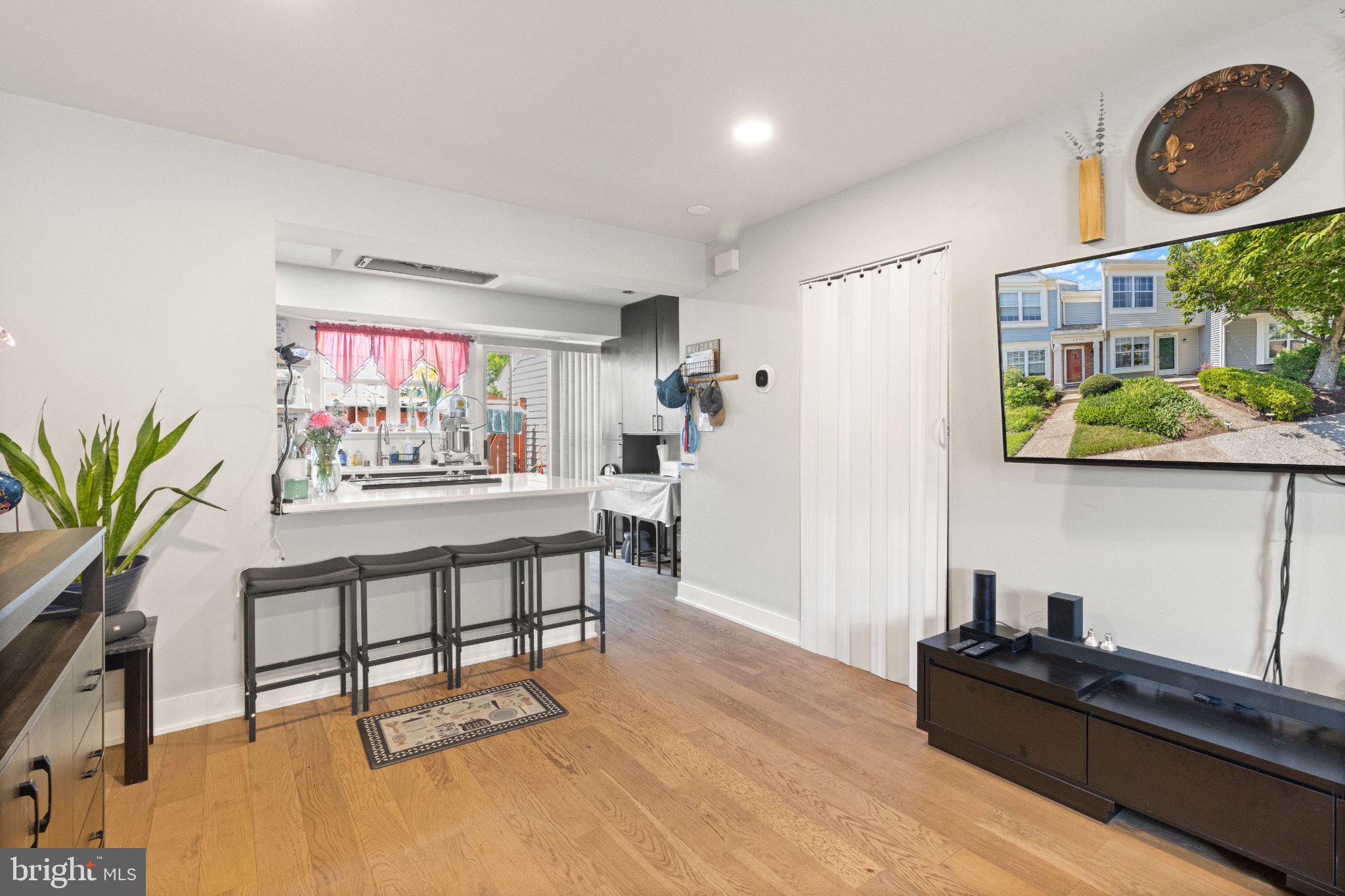 ROLLING RIDGE - Residential