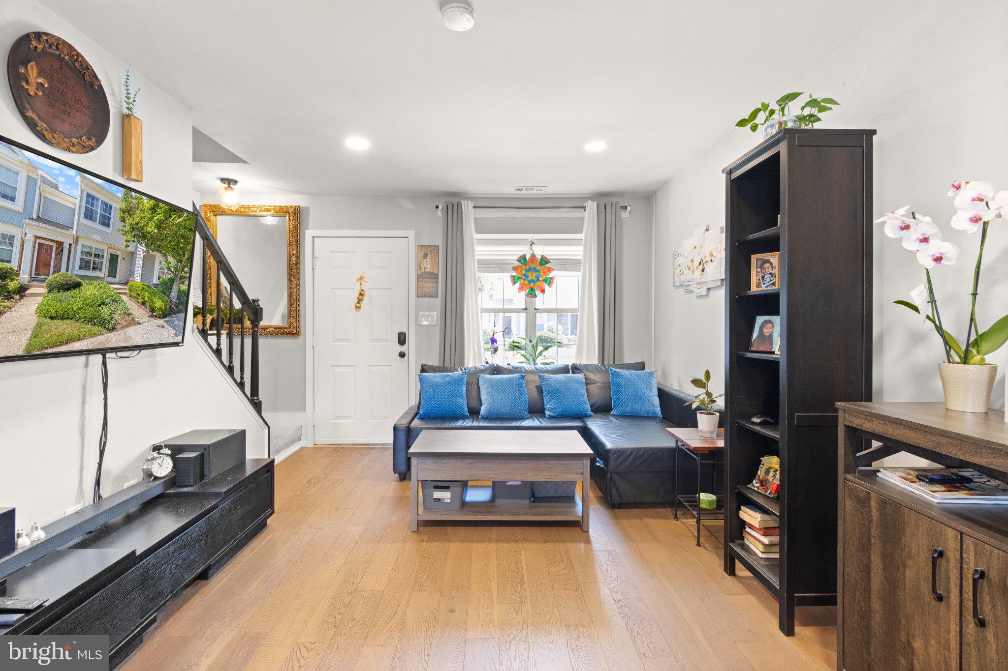 ROLLING RIDGE - Residential