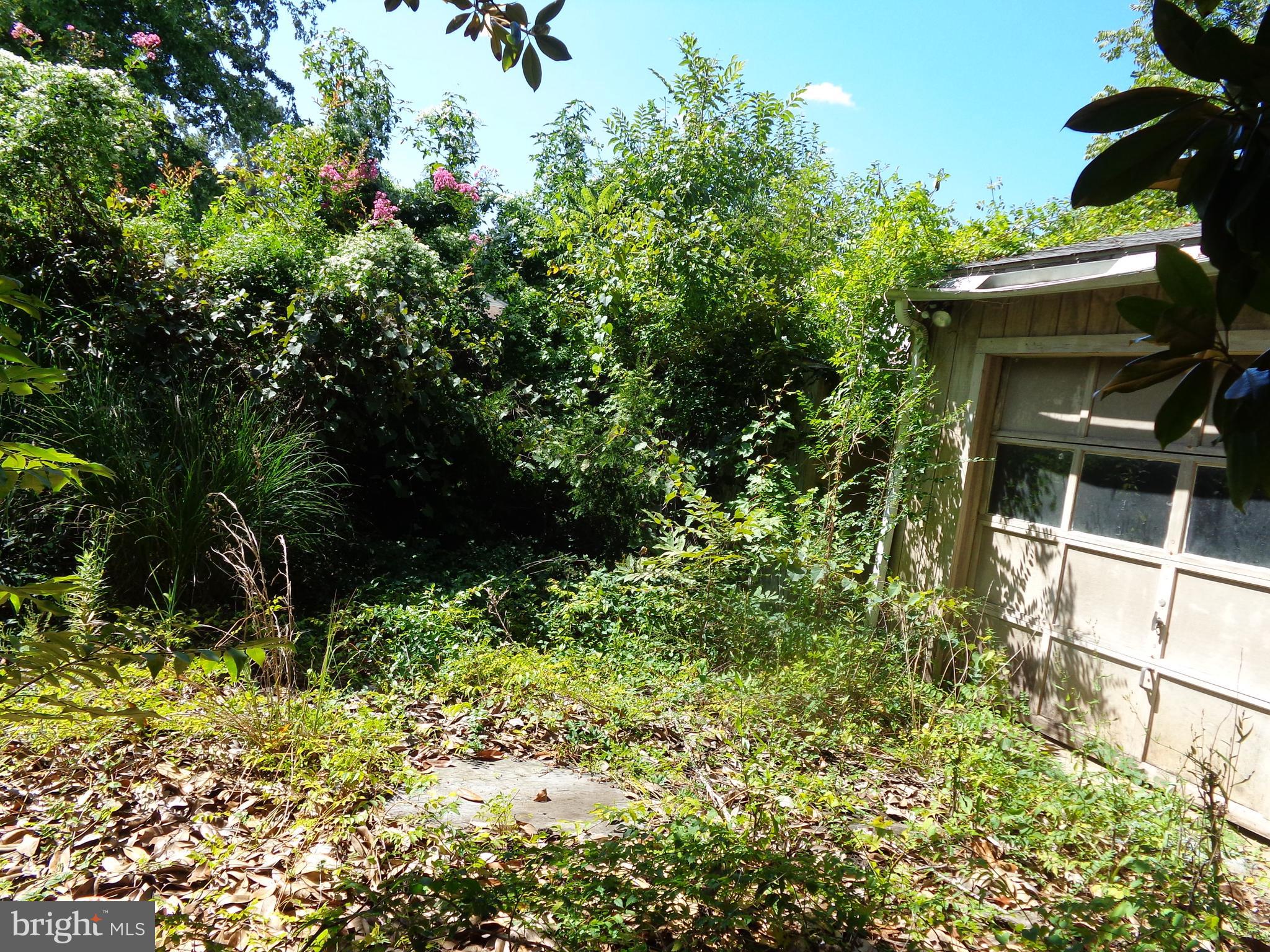 WESTMORELAND SHORES - Land