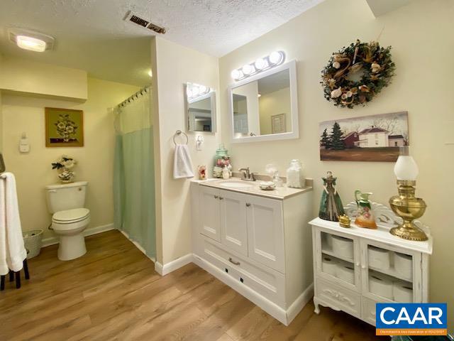 WOODRIDGE - Residential