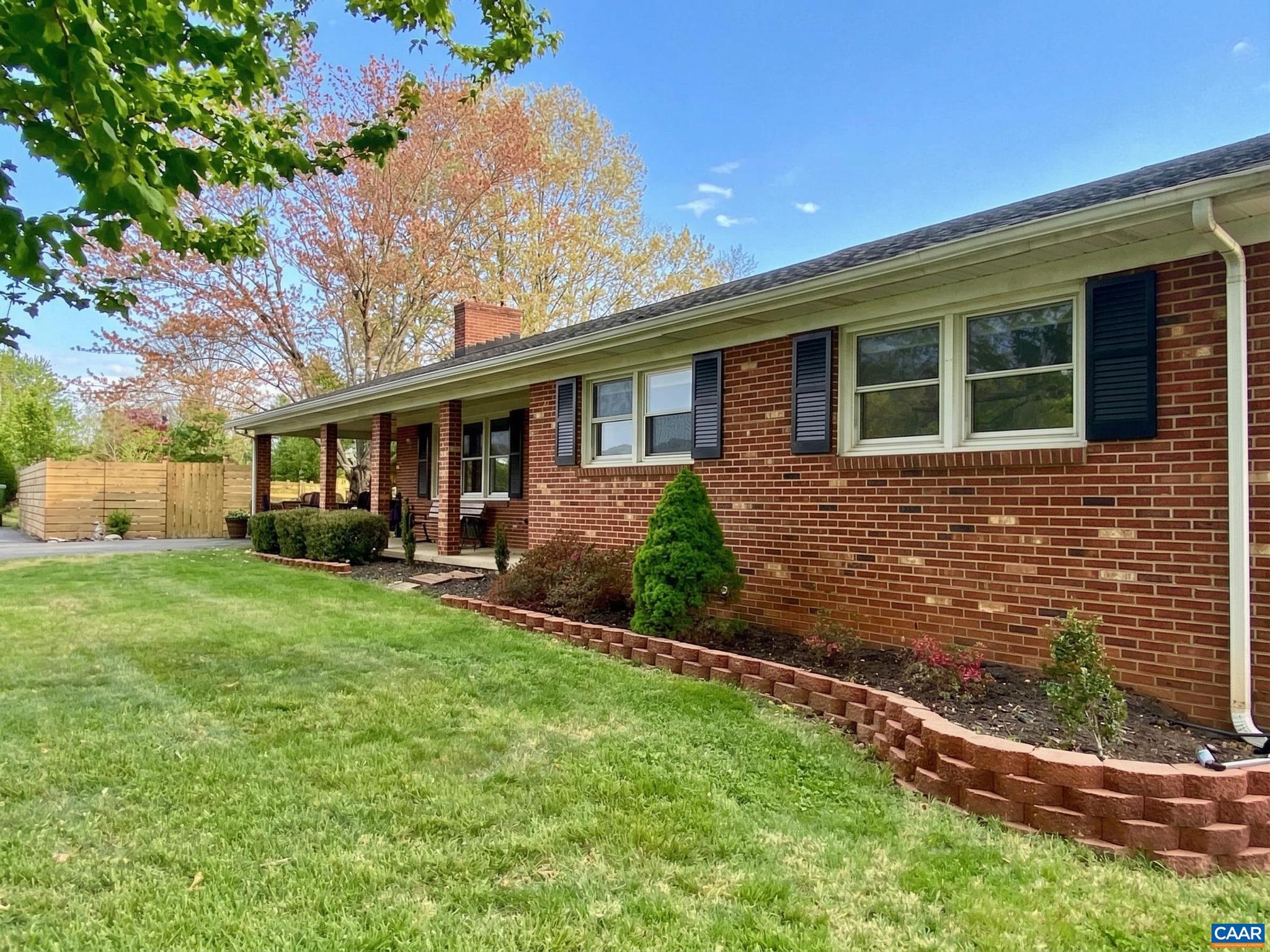 WOODRIDGE - Residential