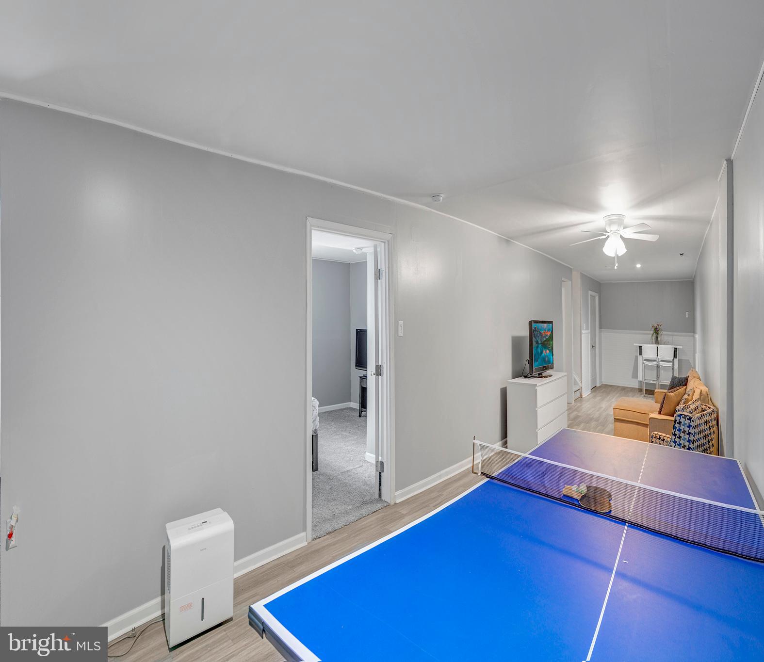 PRESIDENTIAL LAKES - Residential