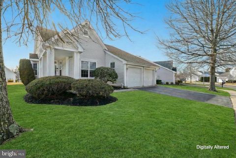 24 JUMPING BROOK LANE BARNEGAT NJ 08005