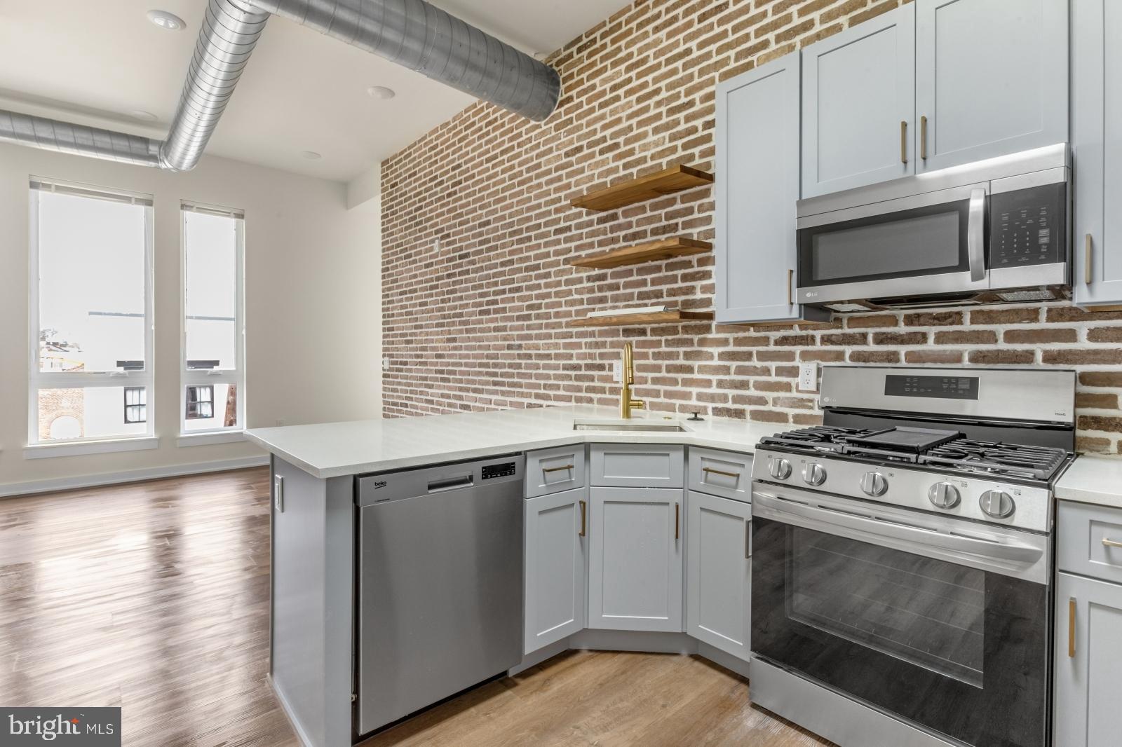 2401 FRANKFORD AVENUE 4B