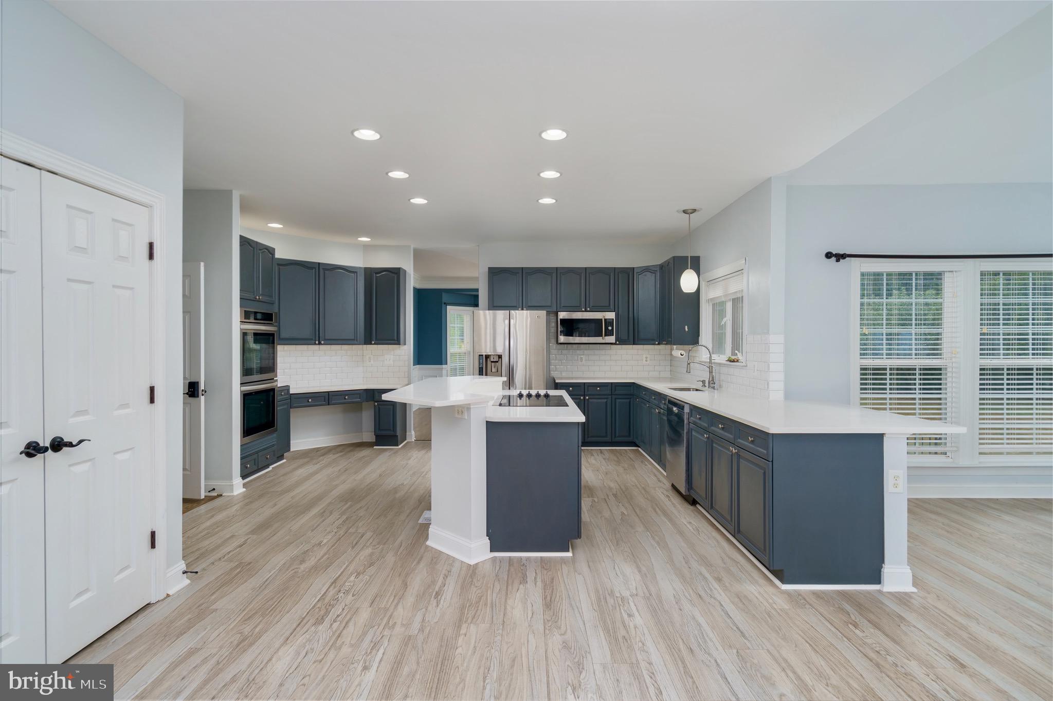 WILLOW SPRINGS ACRES - Residential