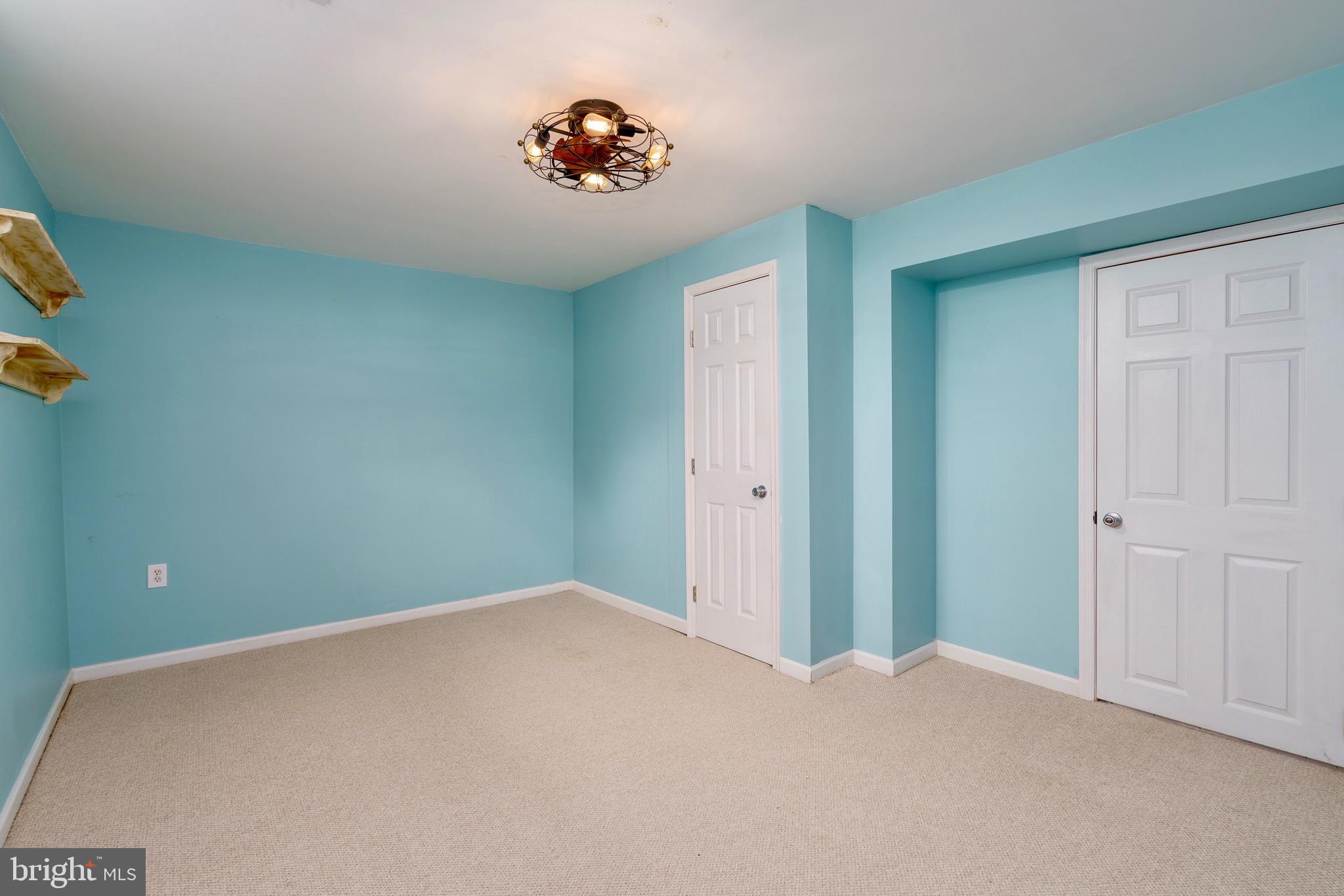 WILLOW SPRINGS ACRES - Residential