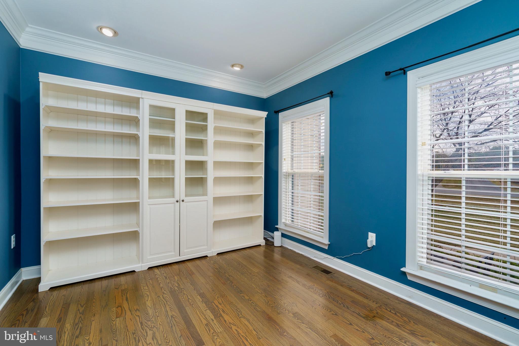 WILLOW SPRINGS ACRES - Residential