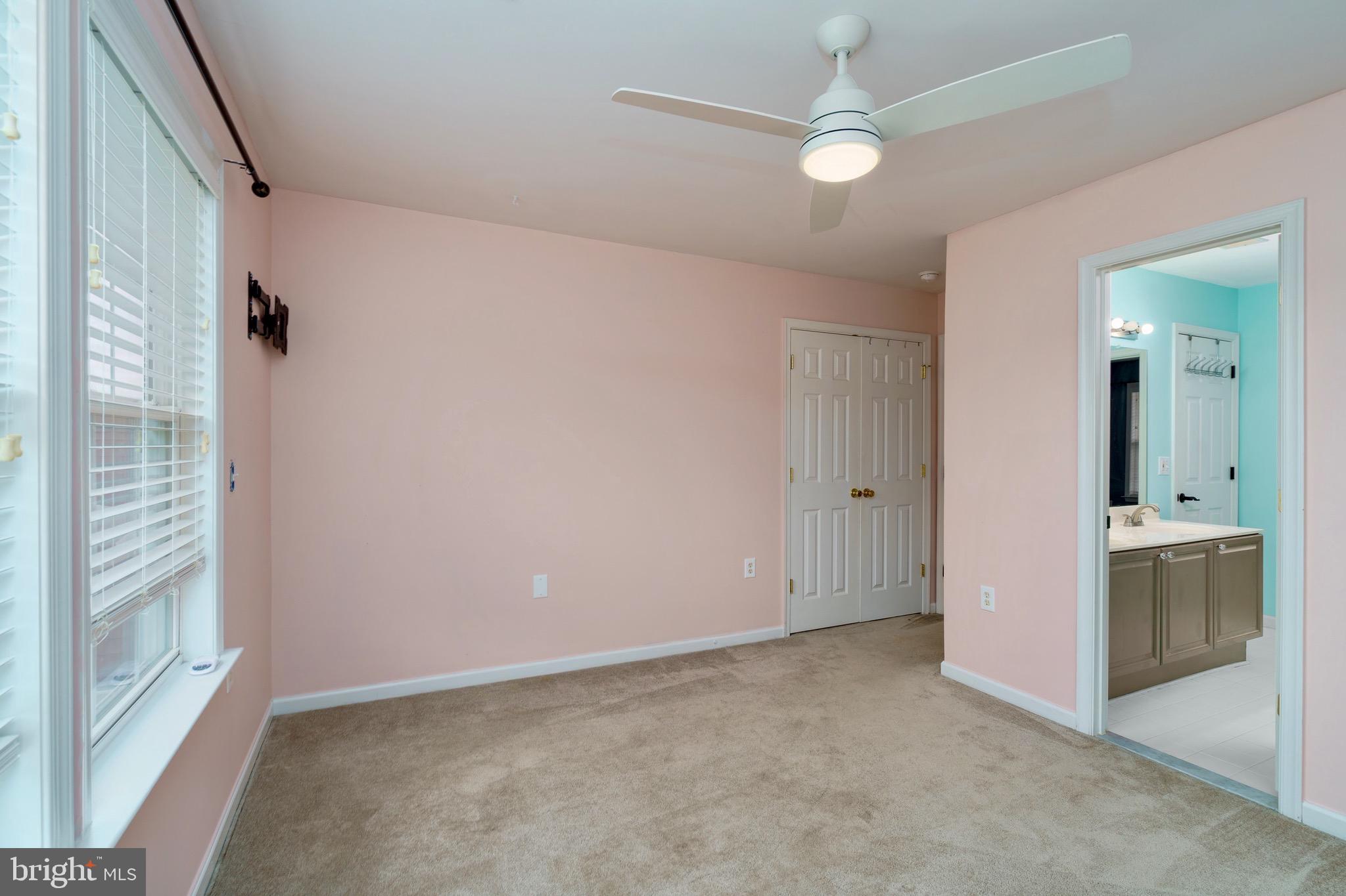 WILLOW SPRINGS ACRES - Residential