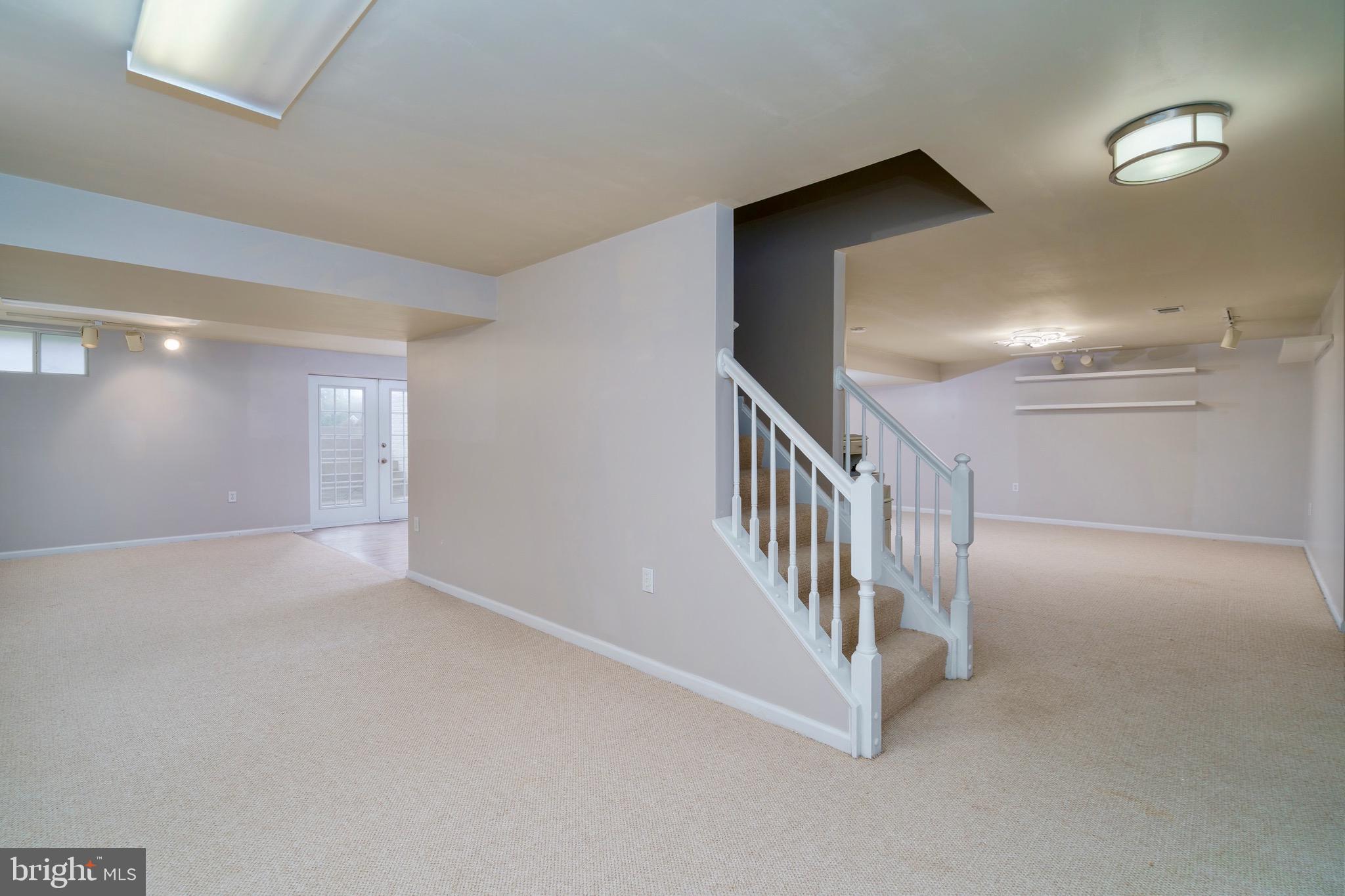 WILLOW SPRINGS ACRES - Residential