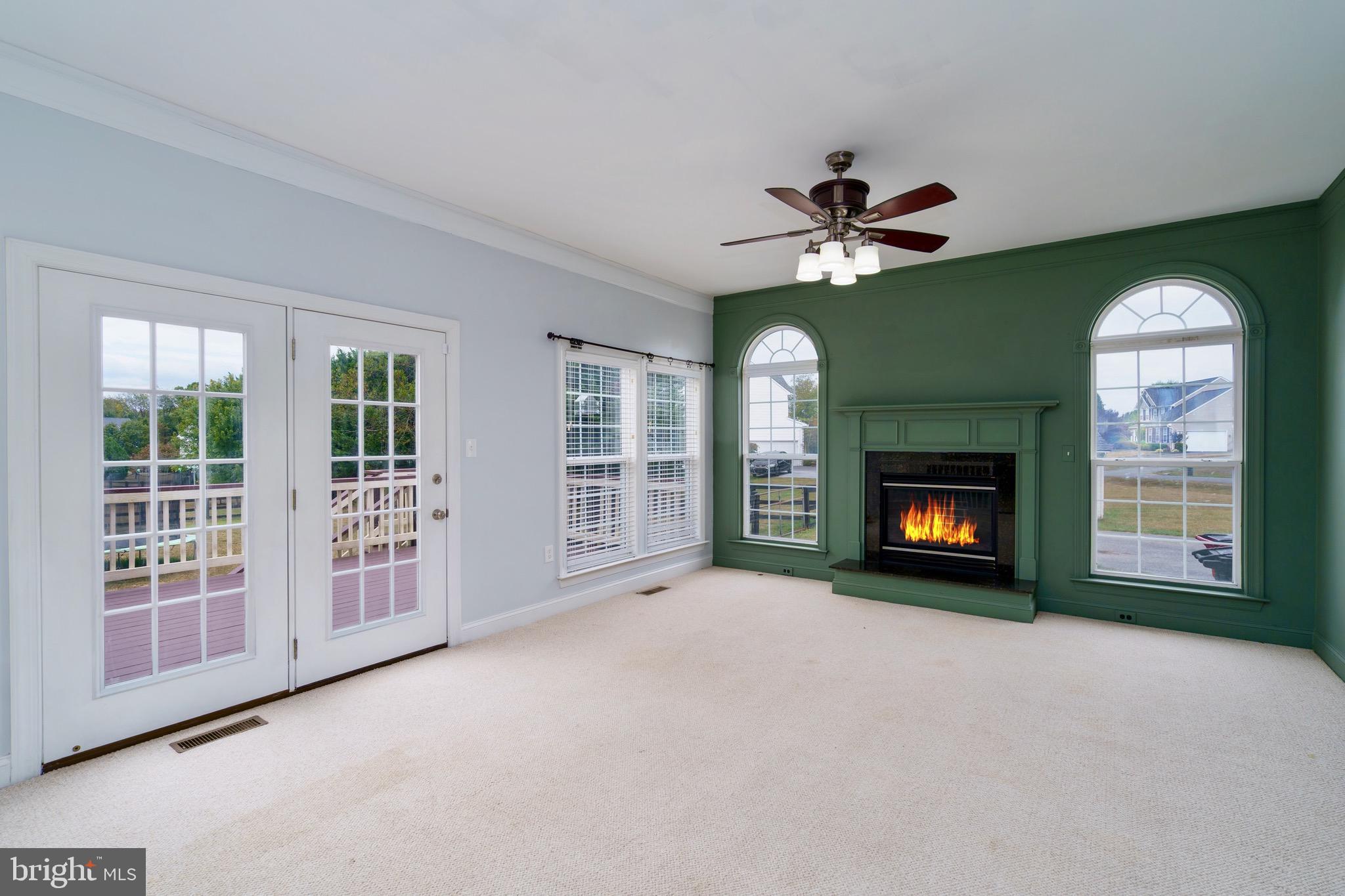 WILLOW SPRINGS ACRES - Residential