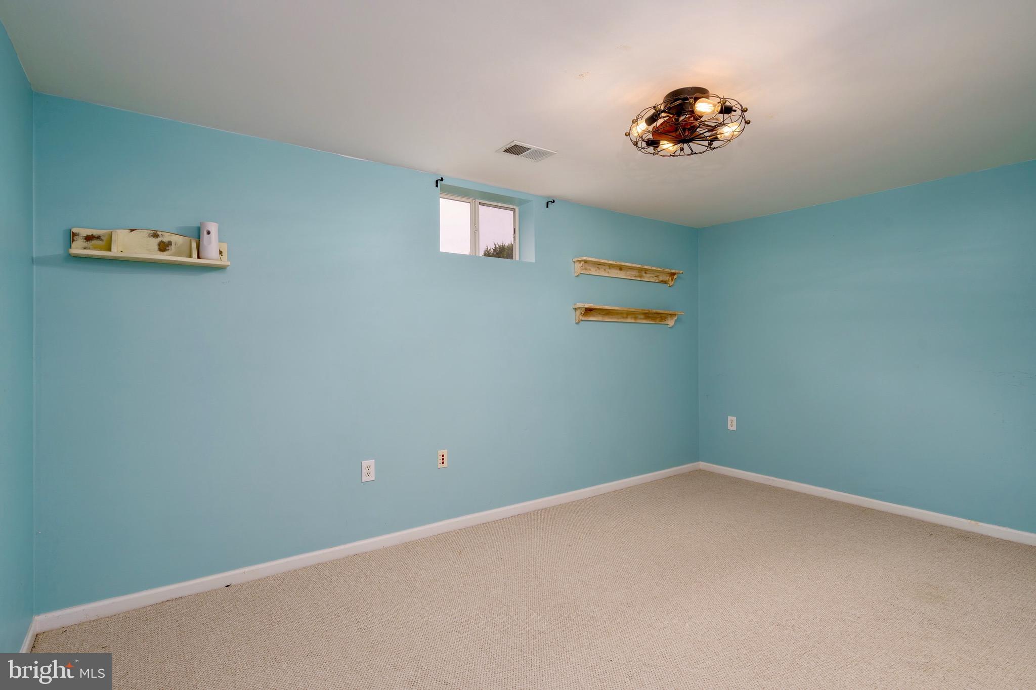 WILLOW SPRINGS ACRES - Residential