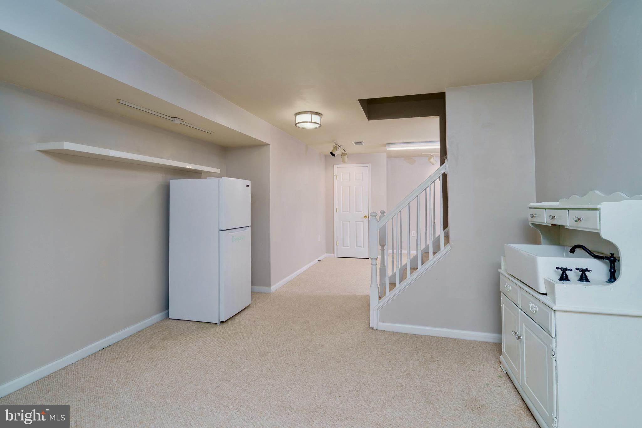 WILLOW SPRINGS ACRES - Residential