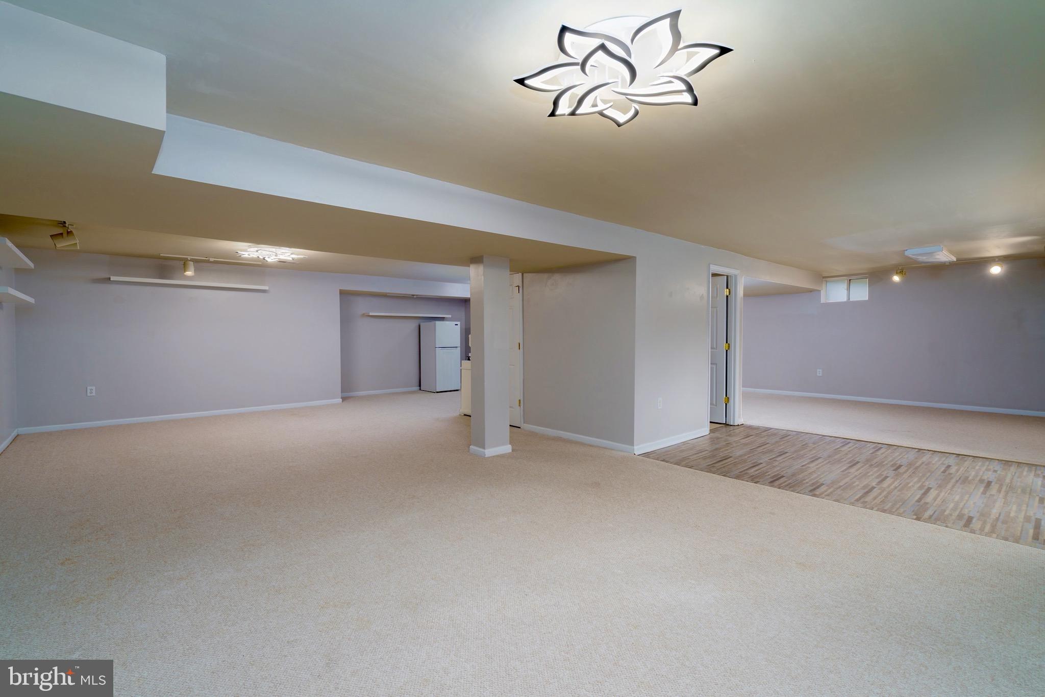 WILLOW SPRINGS ACRES - Residential