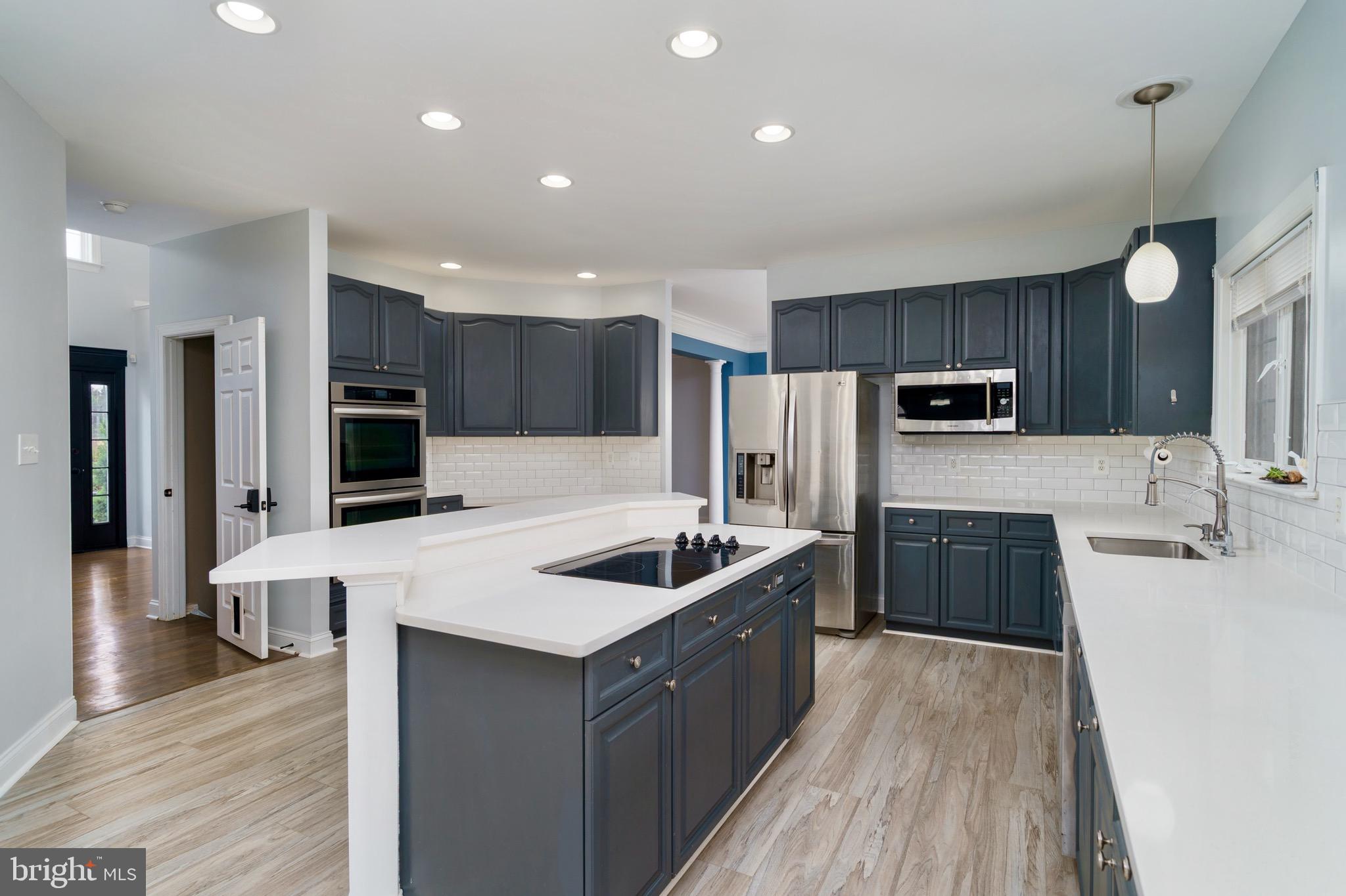 WILLOW SPRINGS ACRES - Residential