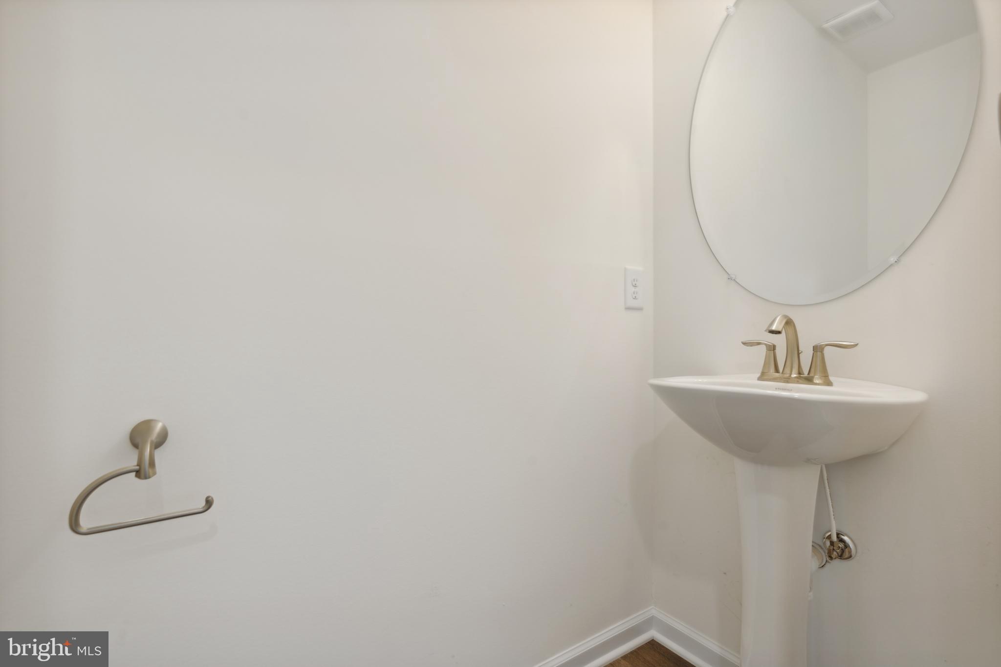 EAGLE ROCK - Residential