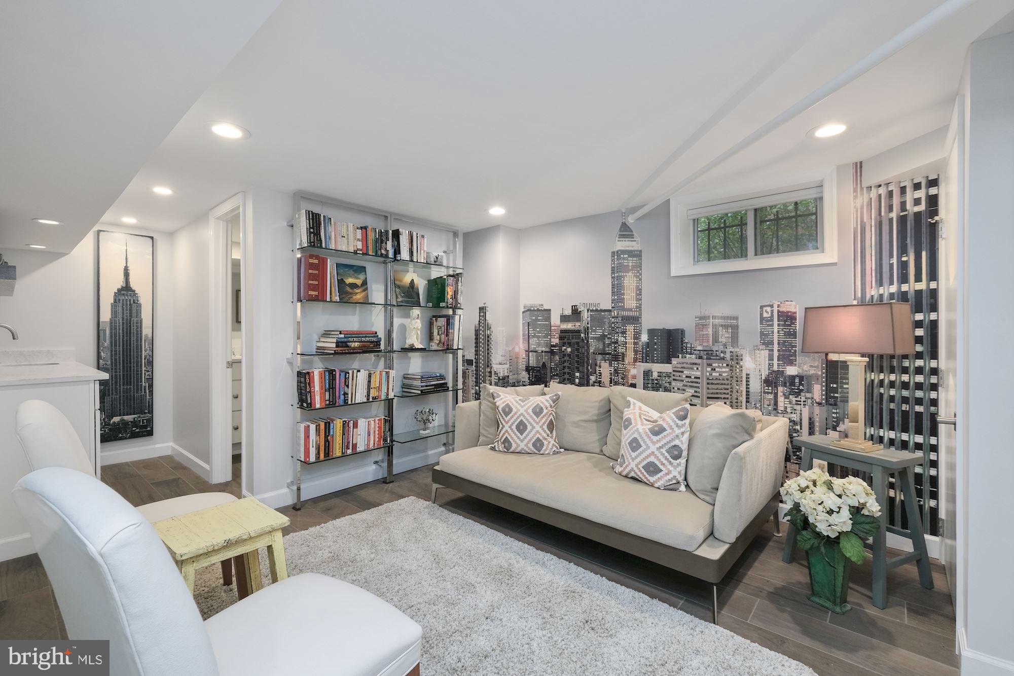 GEORGETOWN - Residential