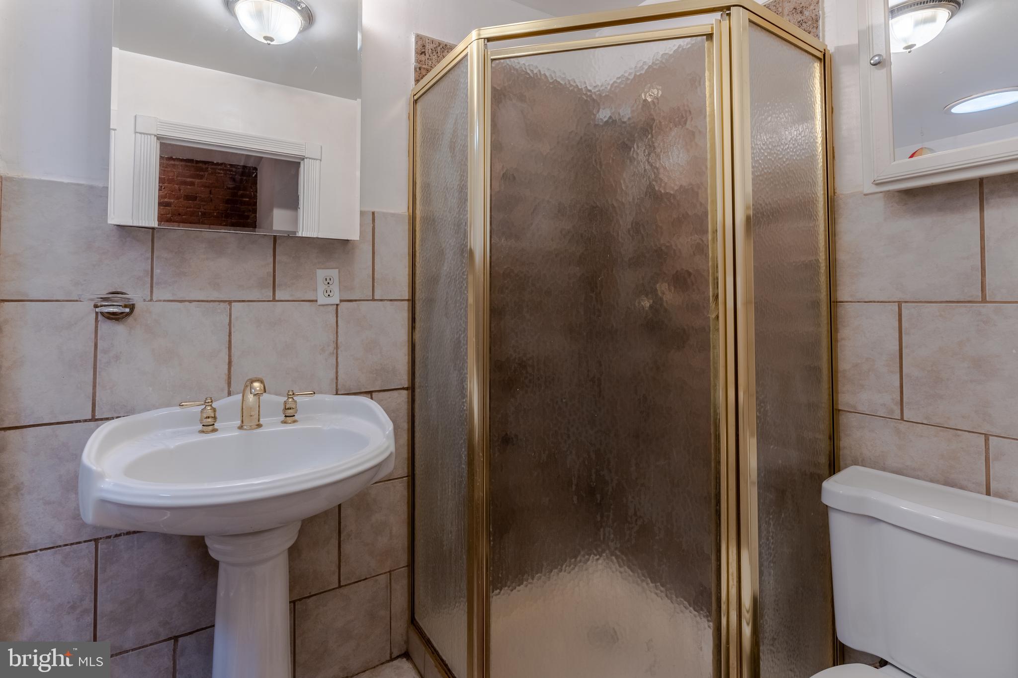 WASHINGTON VILLAGE - Residential