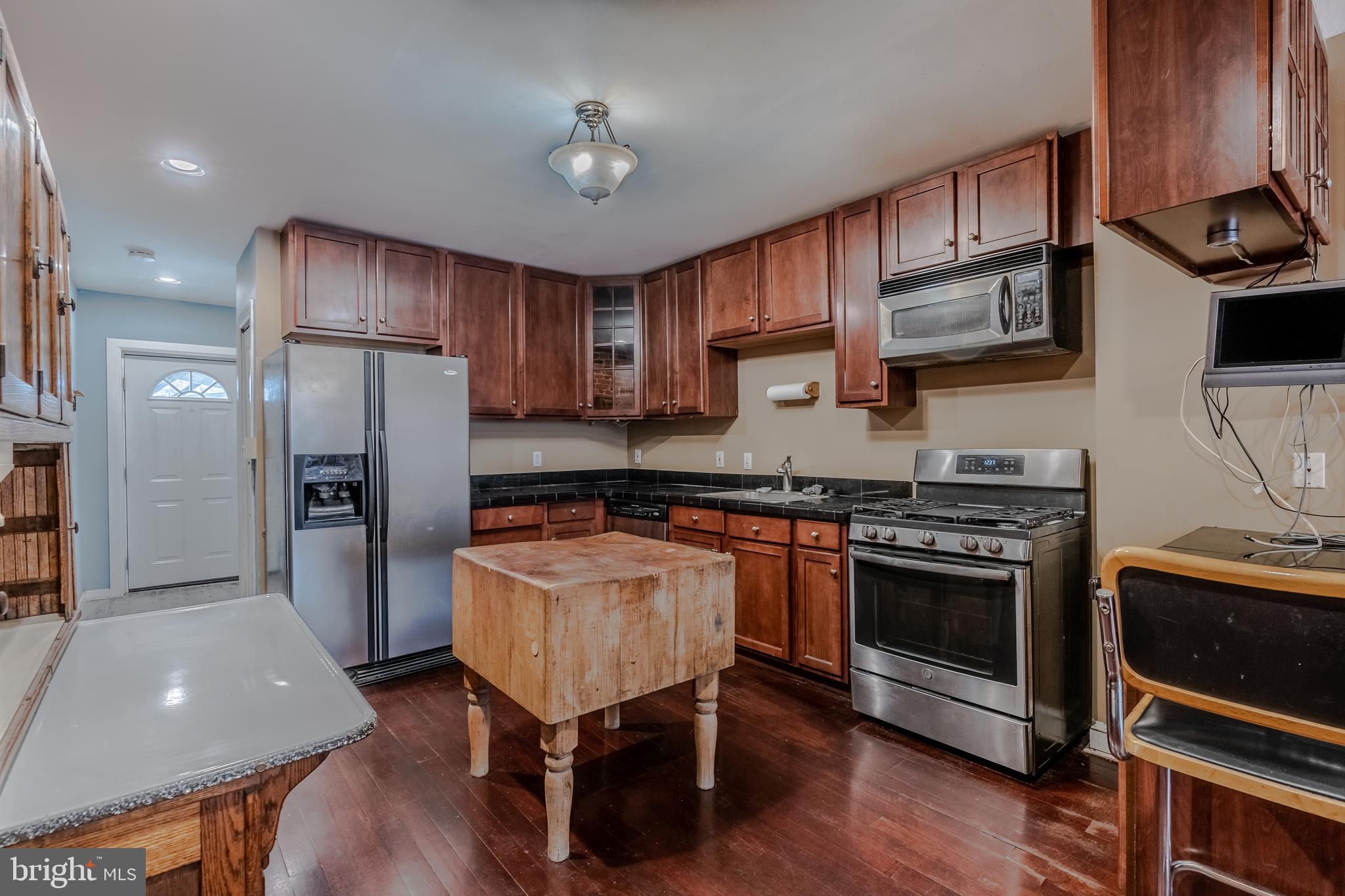 WASHINGTON VILLAGE - Residential