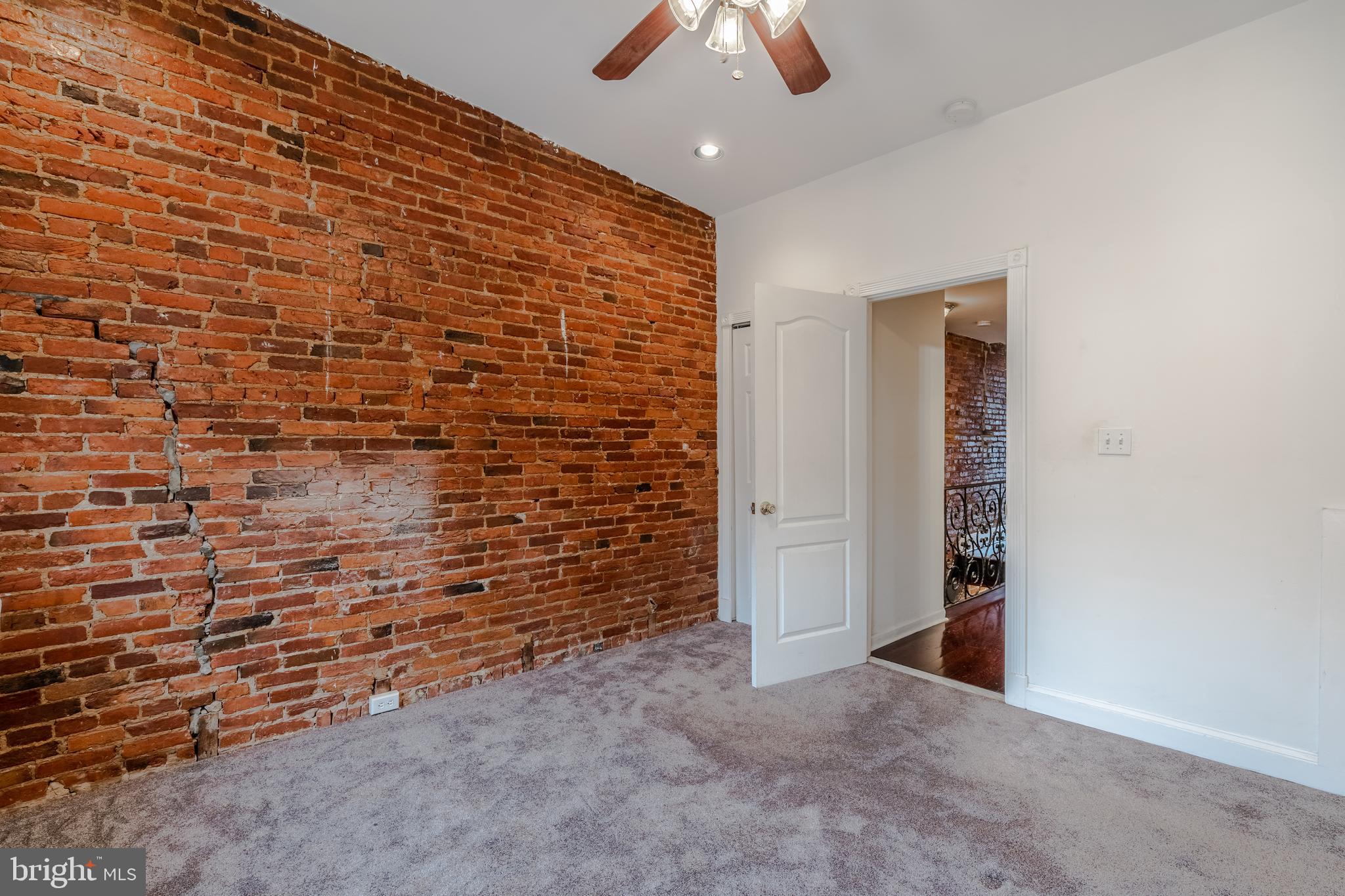 WASHINGTON VILLAGE - Residential