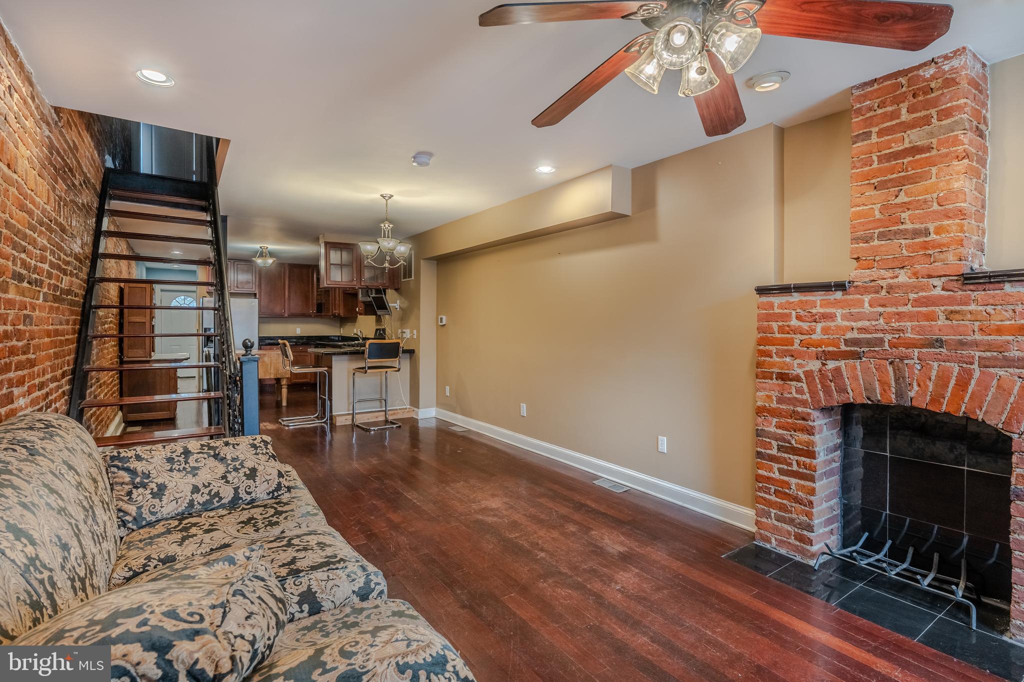 WASHINGTON VILLAGE - Residential