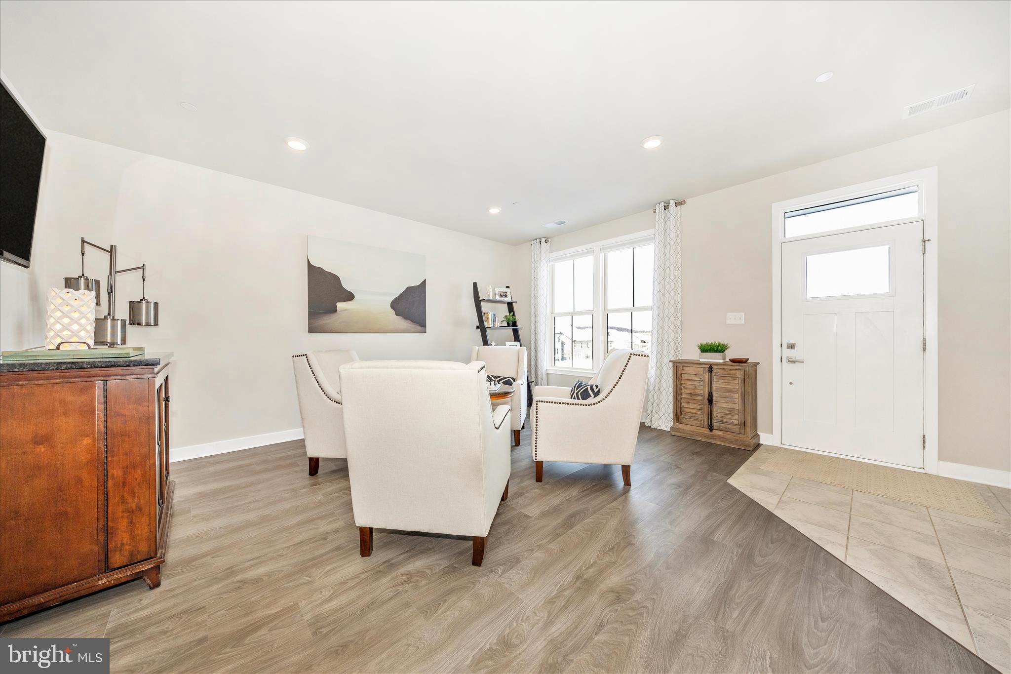 LAKE LINGANORE OAKDALE - Residential