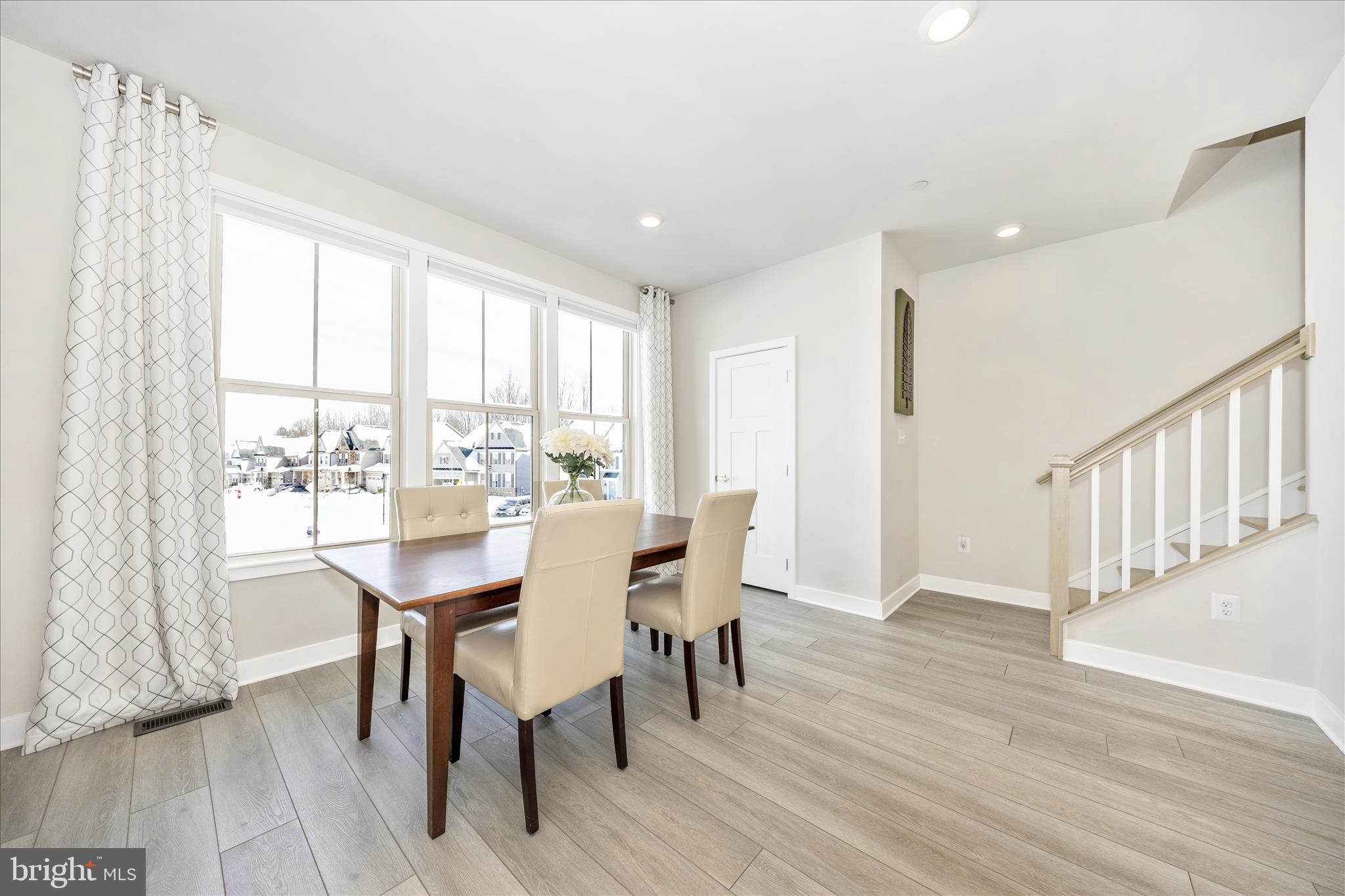 LAKE LINGANORE OAKDALE - Residential