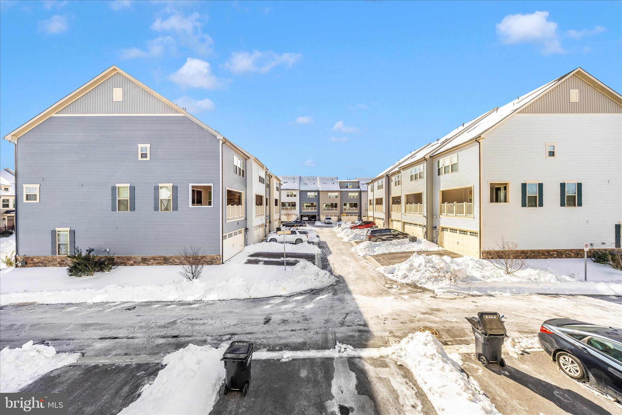 LAKE LINGANORE OAKDALE - Residential