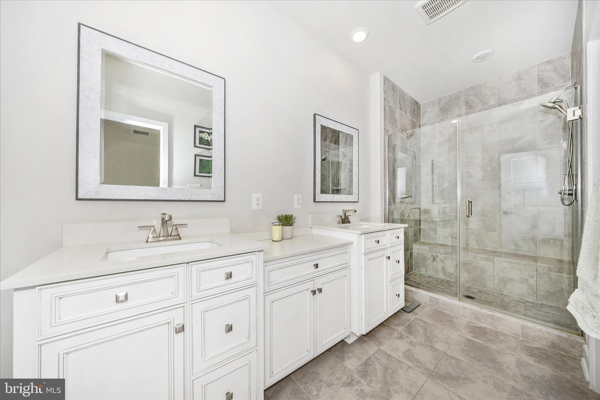 LAKE LINGANORE OAKDALE - Residential