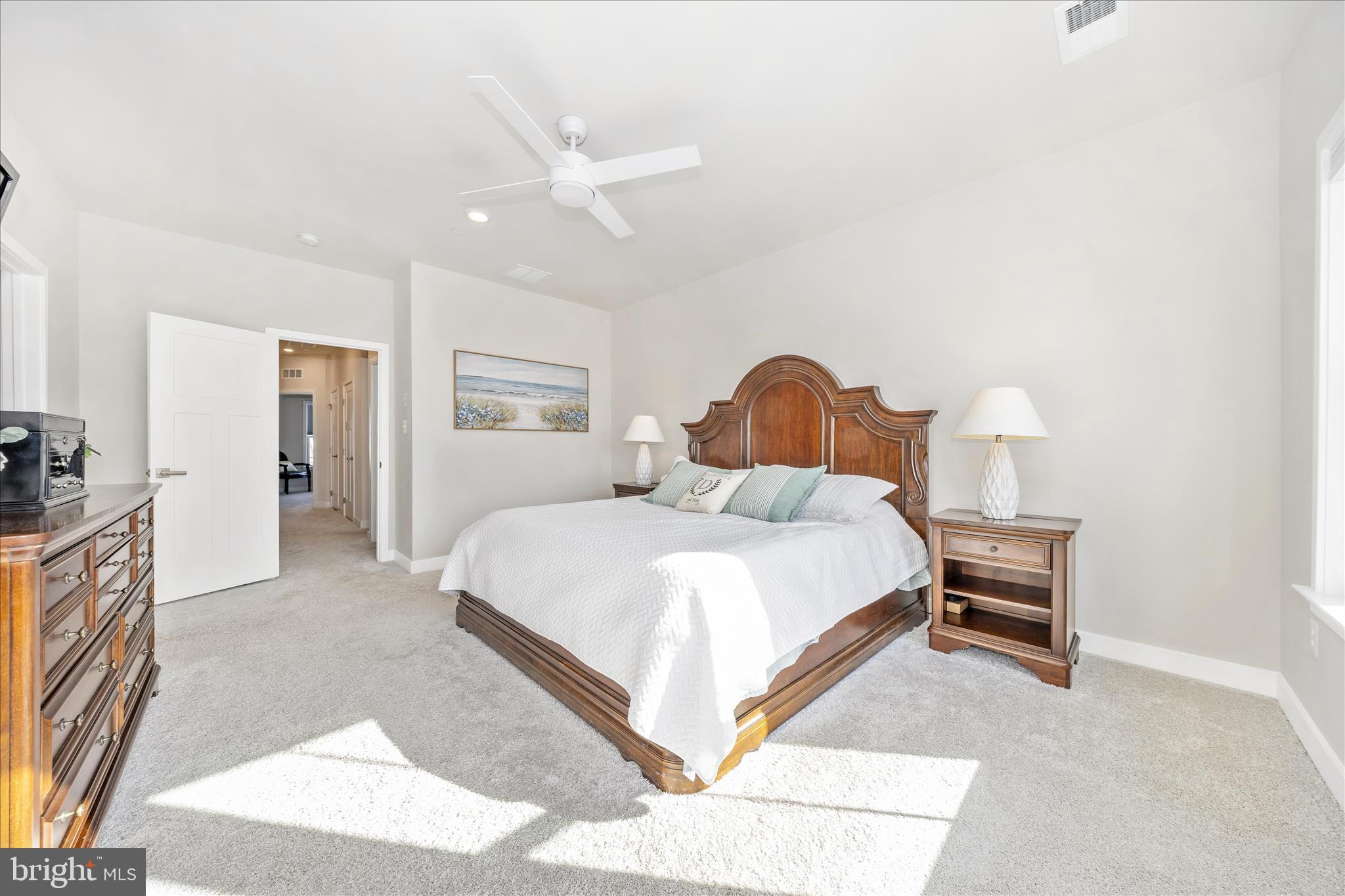 LAKE LINGANORE OAKDALE - Residential