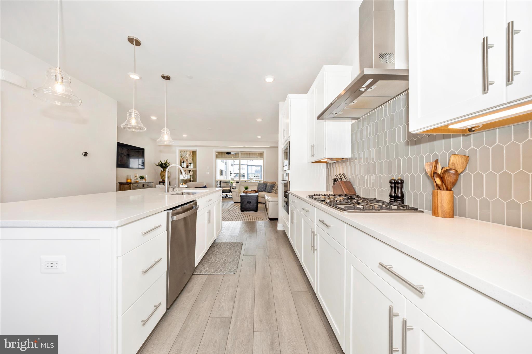 LAKE LINGANORE OAKDALE - Residential