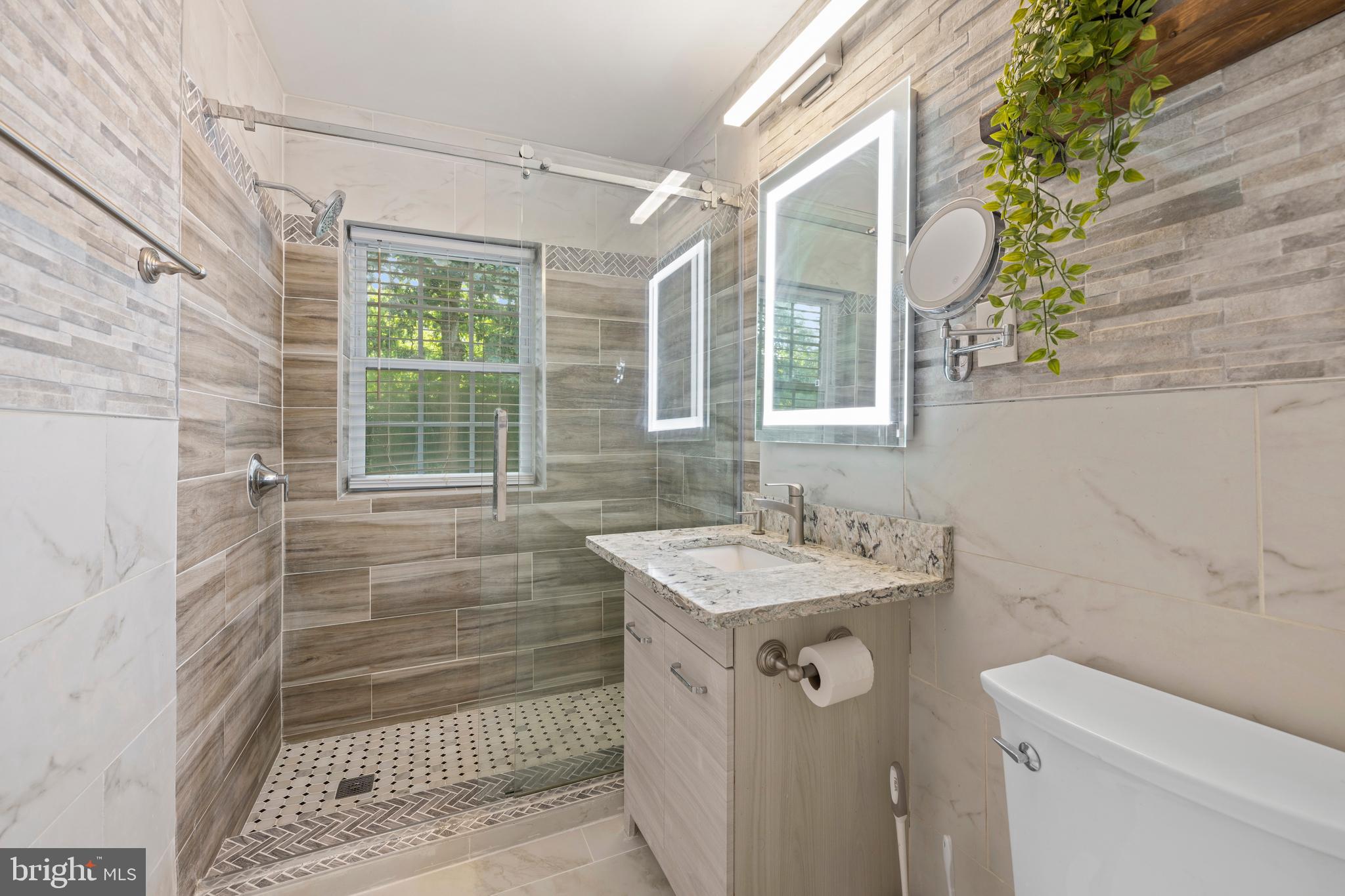 REGENT SQUARE - Residential