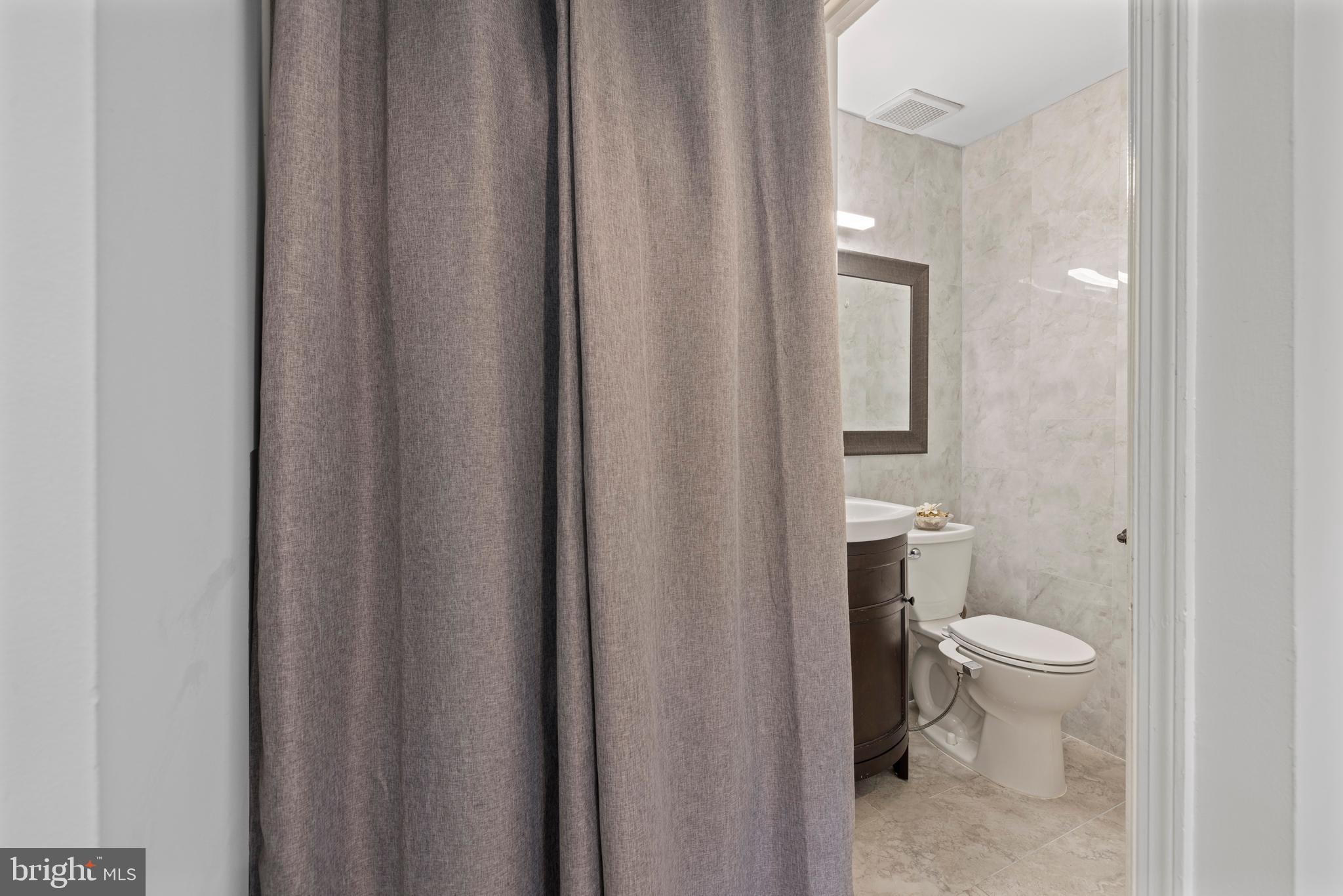 REGENT SQUARE - Residential