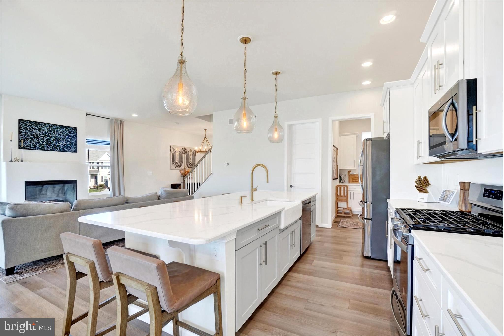 ROLLING MEADOWS AT RENTZEL FARM - Residential