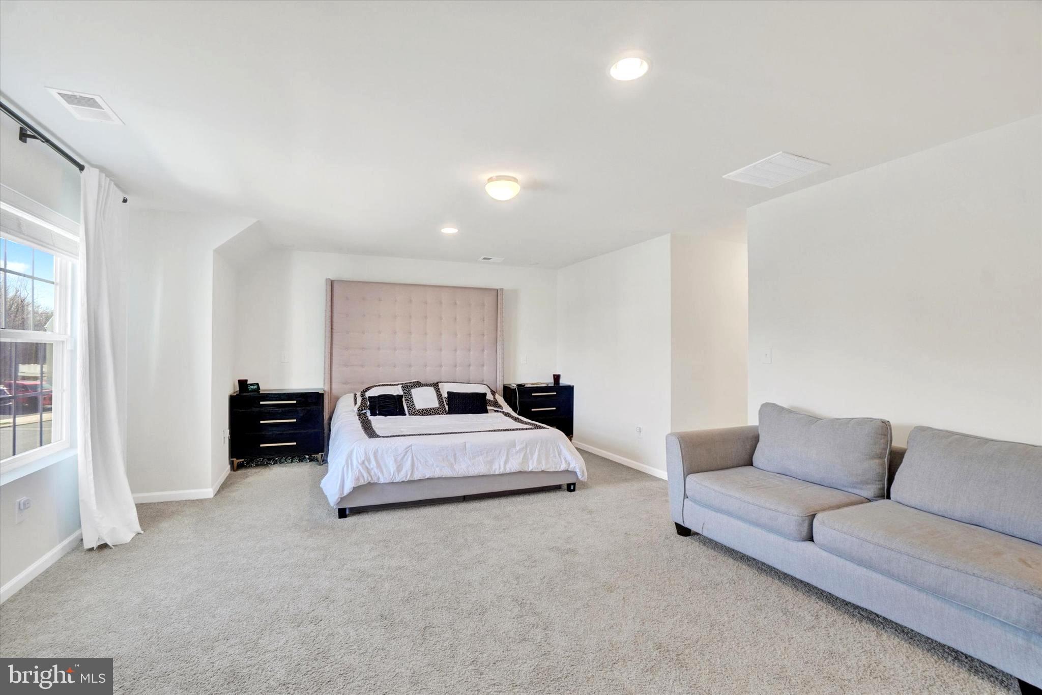 ROLLING MEADOWS AT RENTZEL FARM - Residential