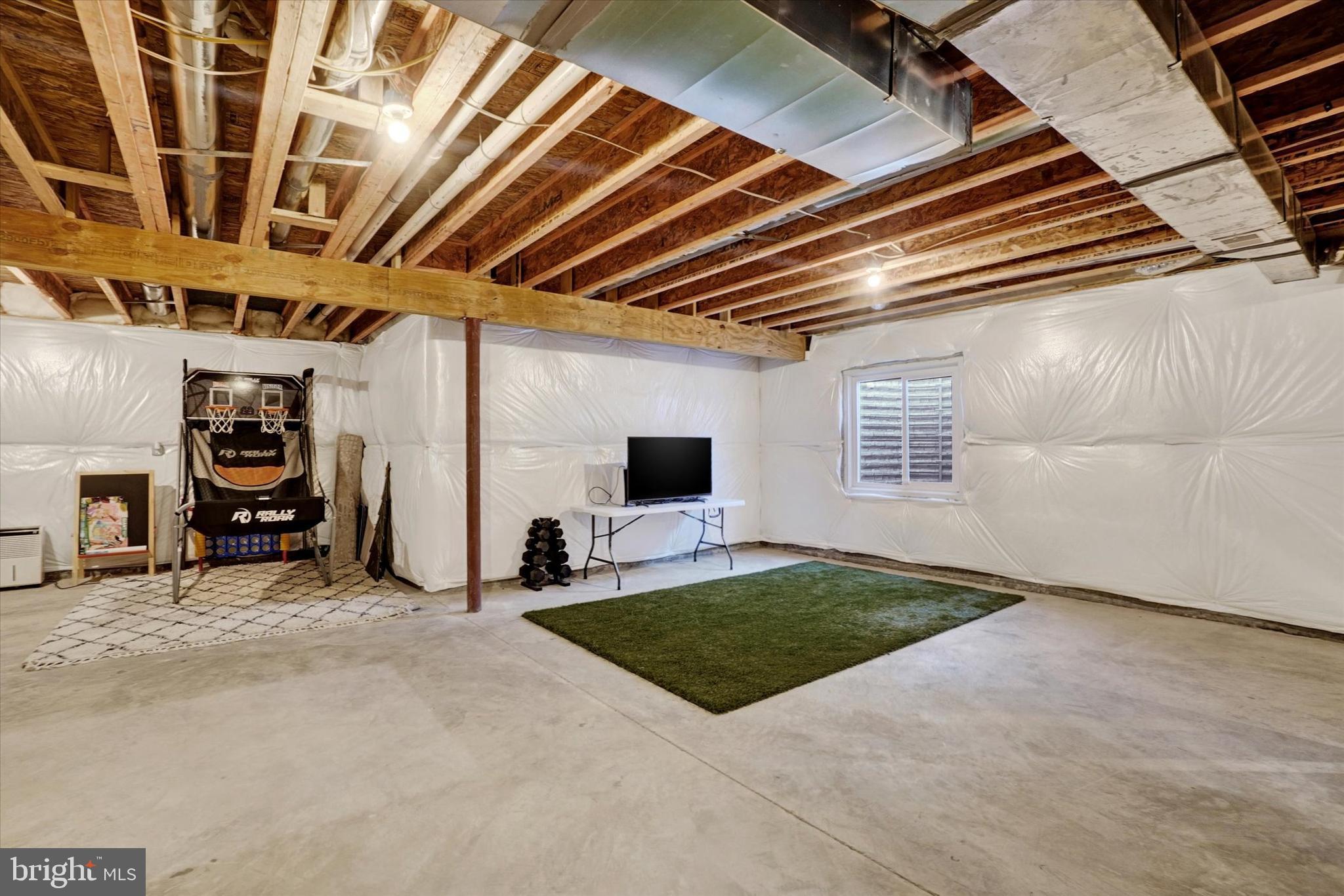 ROLLING MEADOWS AT RENTZEL FARM - Residential