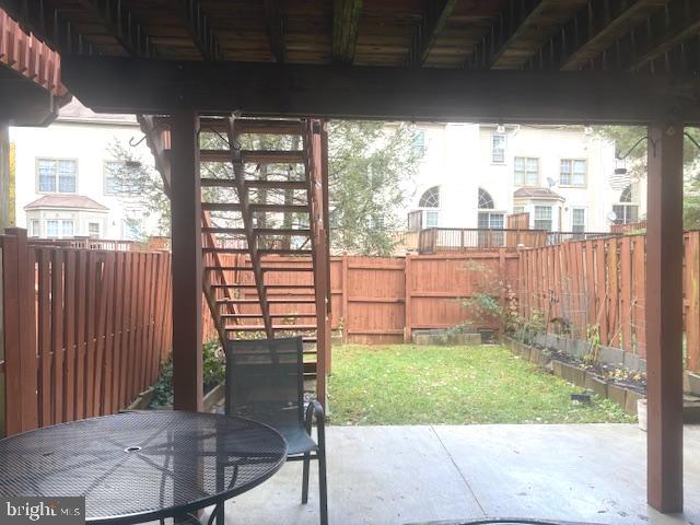 GERMANTOWN ESTATES - Residential Lease