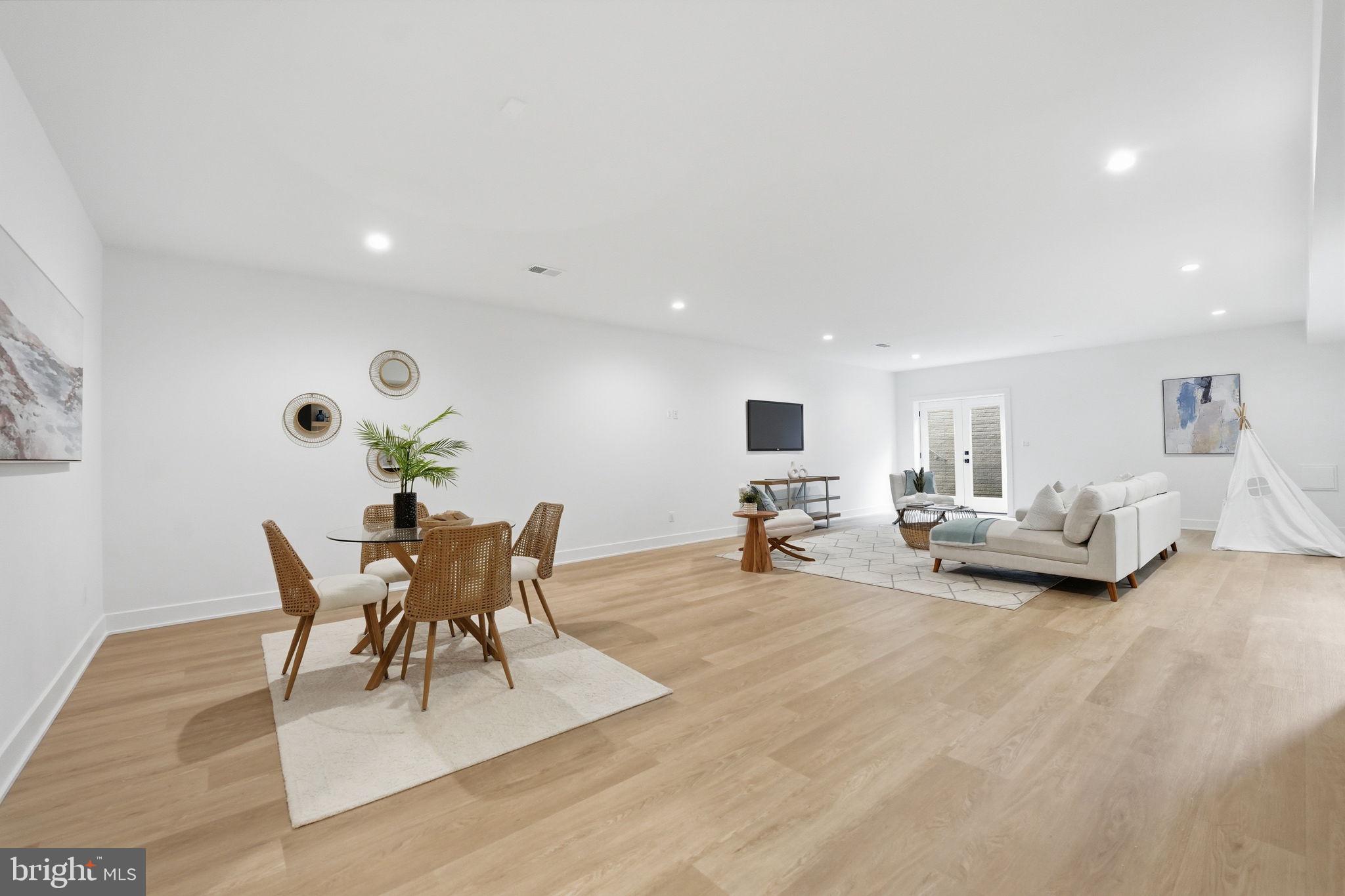 POPLAR HEIGHTS - Residential
