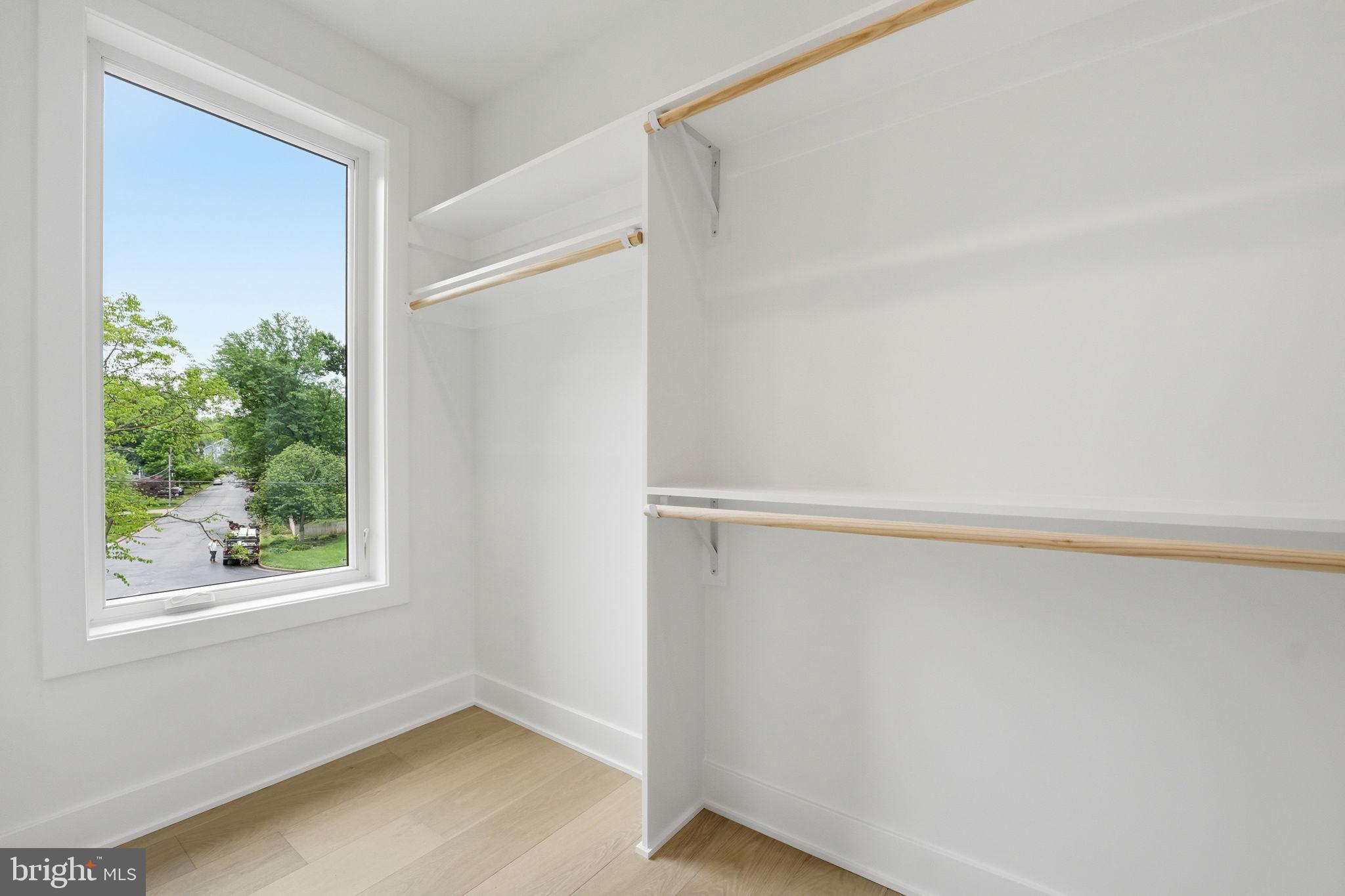 POPLAR HEIGHTS - Residential